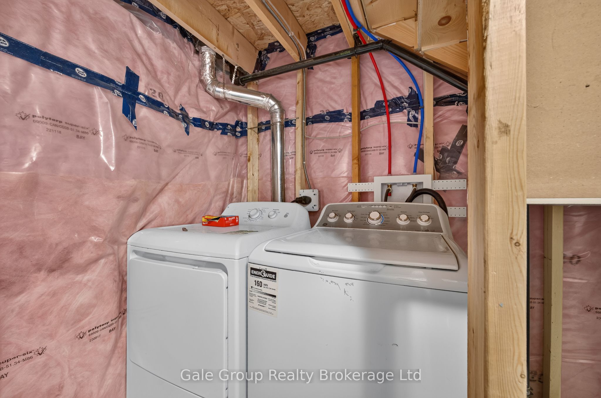 445 Vincent Street Property Photo 25