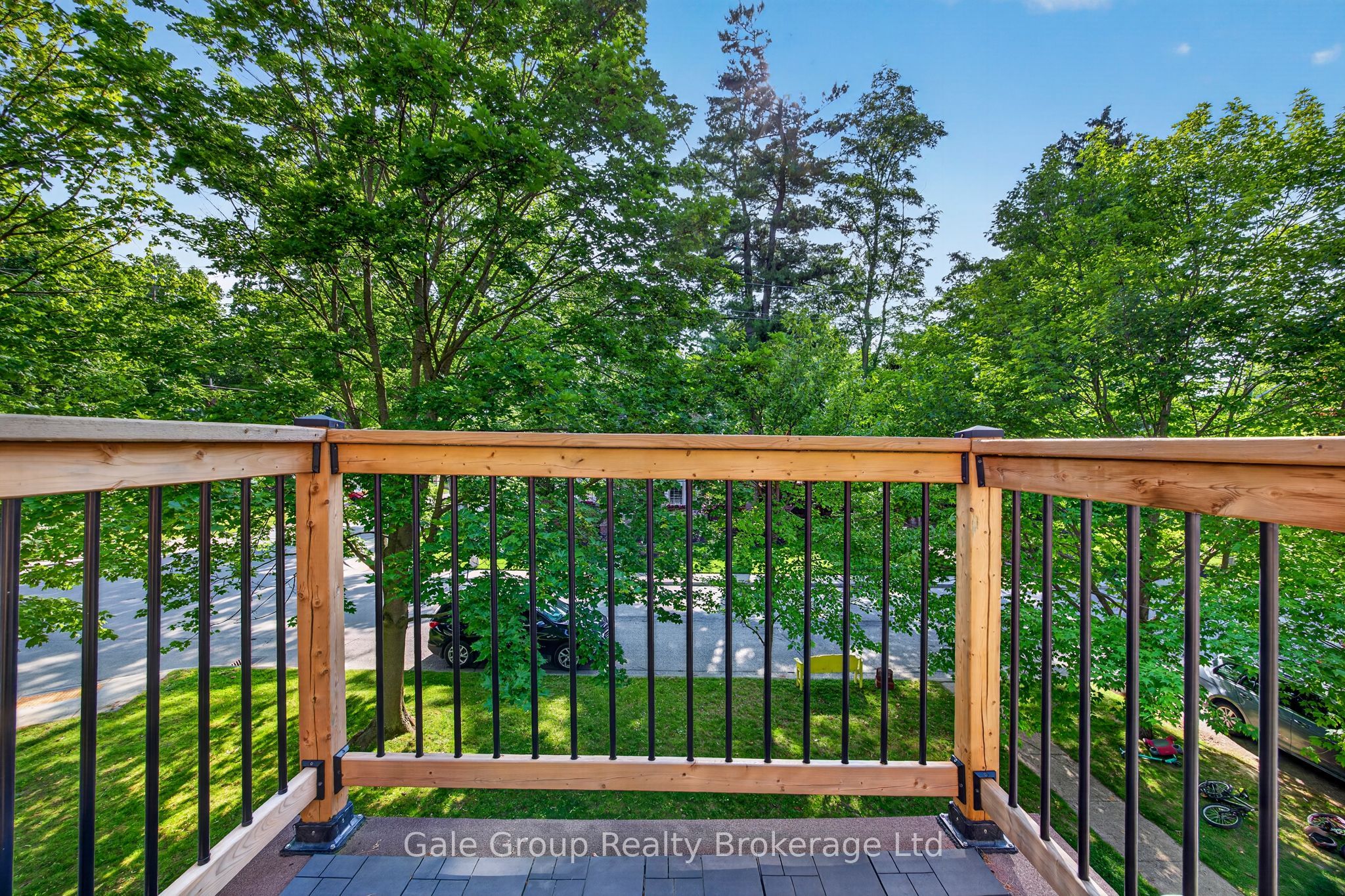 445 Vincent Street Property Photo 35