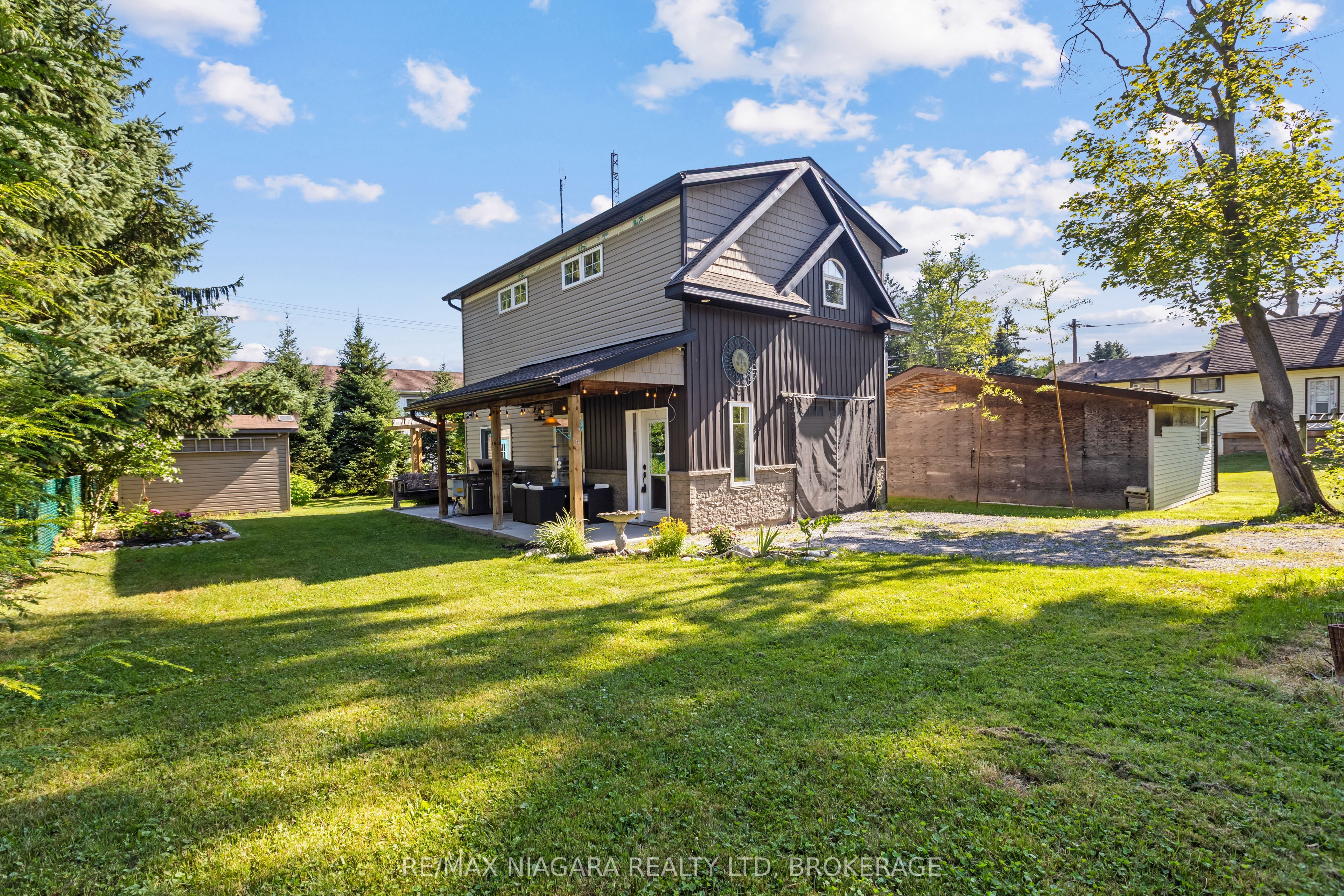 1 Linden Avenue Property Photo 1