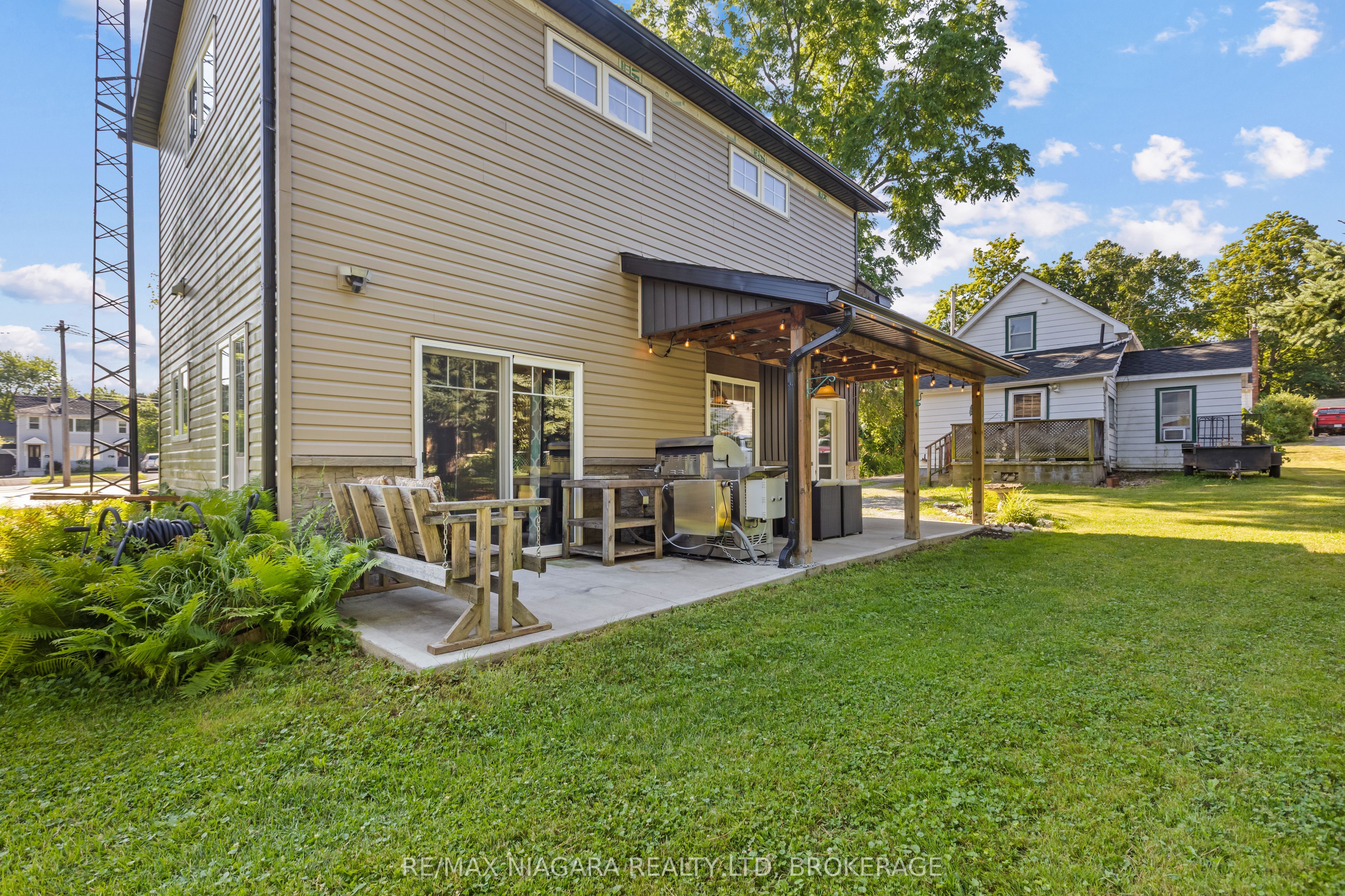 1 Linden Avenue Property Photo 2