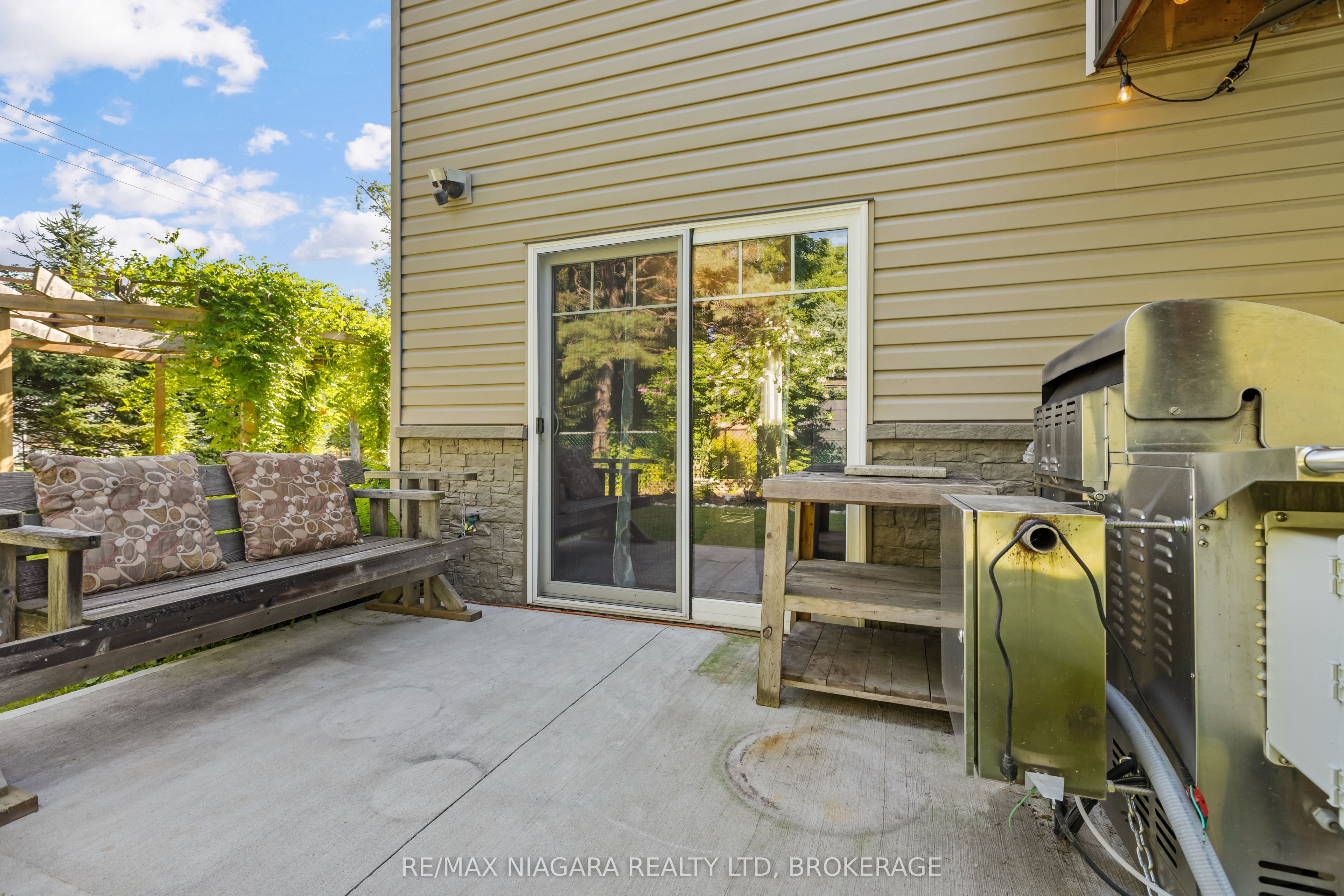 1 Linden Avenue Property Photo 8