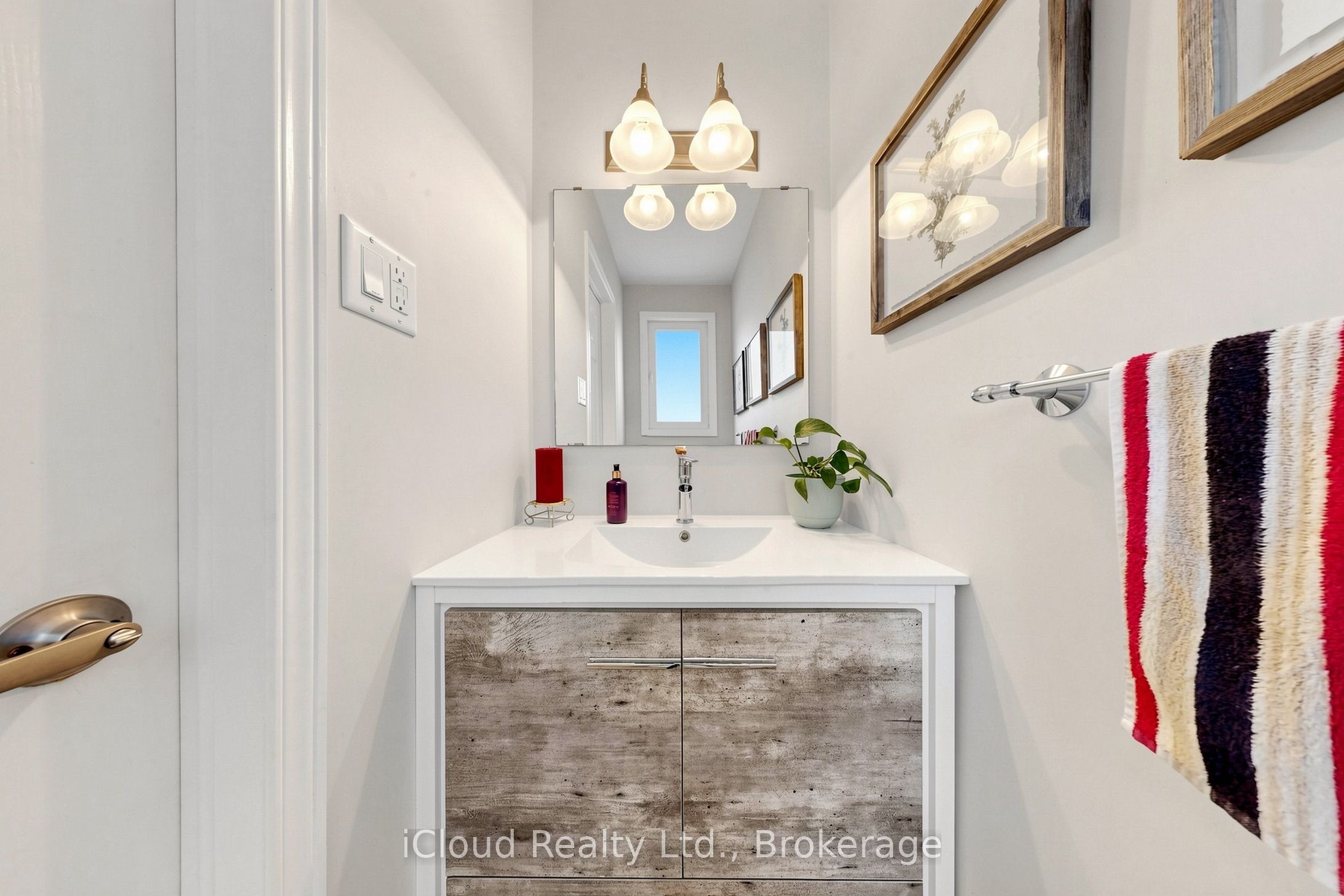 1 Royalwood Court 16 Property Photo 4