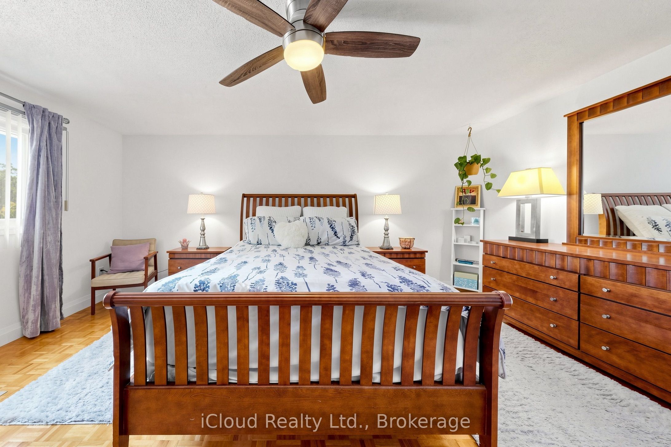 1 Royalwood Court 16 Property Photo 6