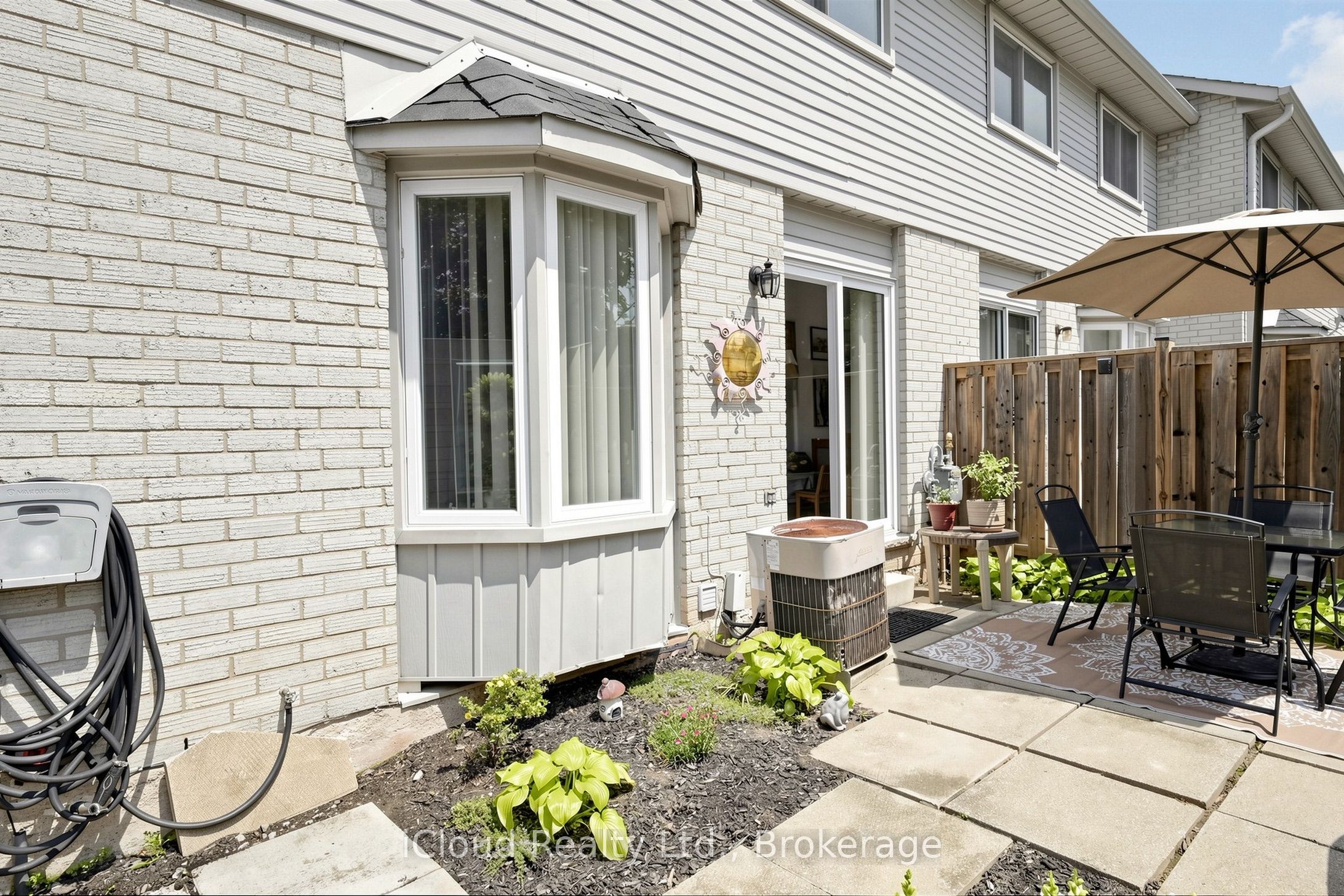1 Royalwood Court 16 Property Photo 43