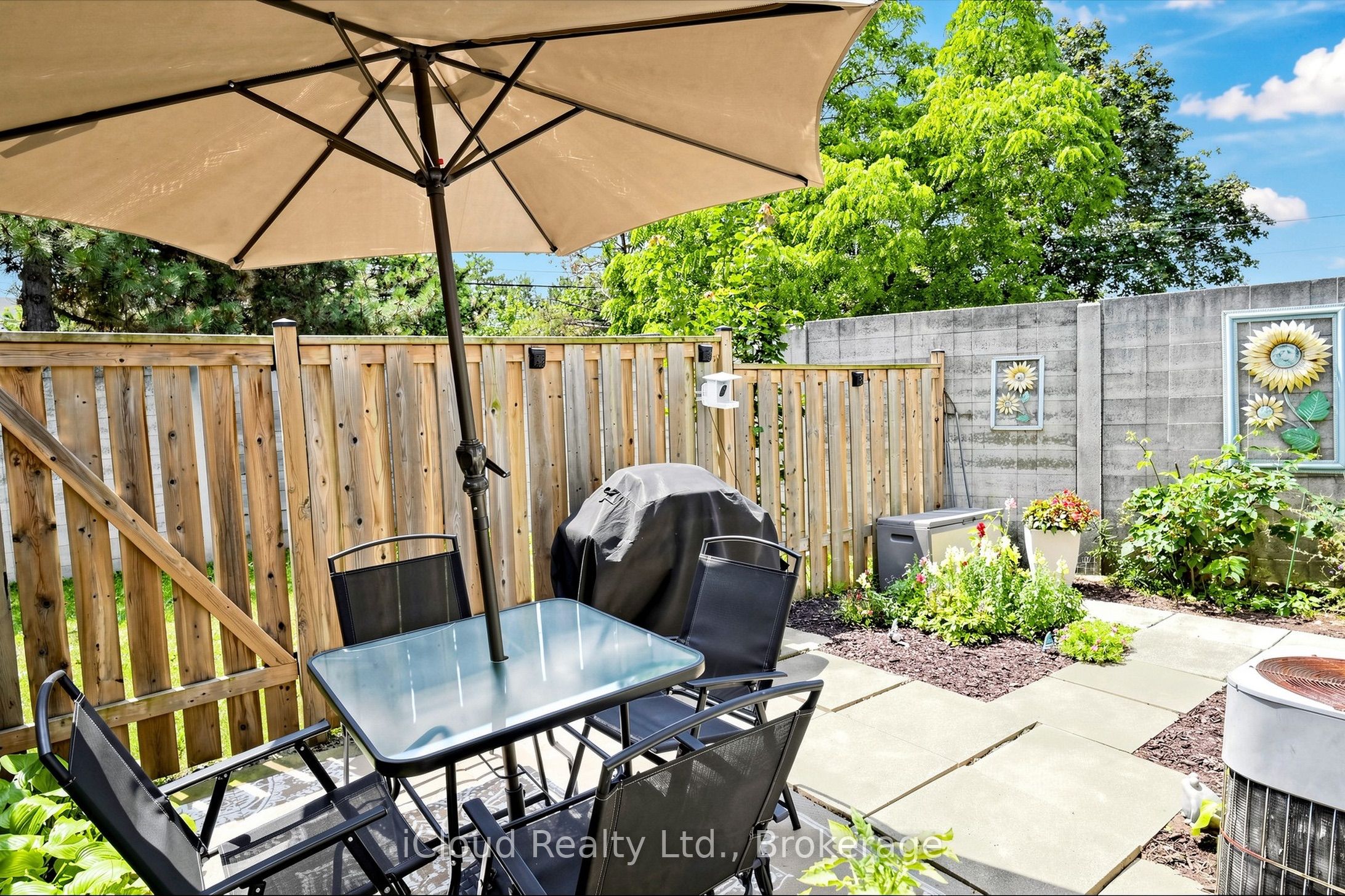 1 Royalwood Court 16 Property Photo 46