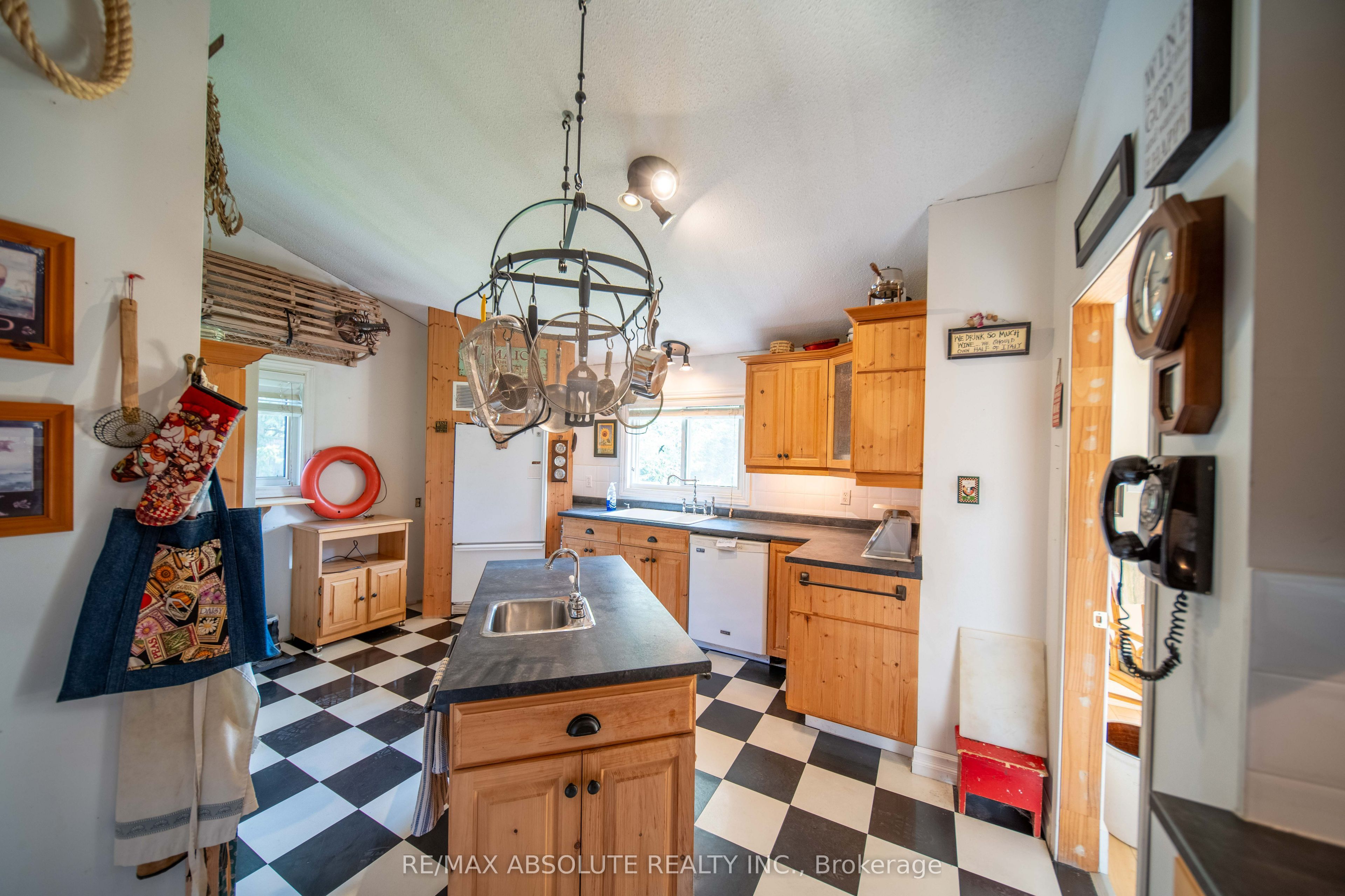 1543 Gagnon Road Property Photo 15