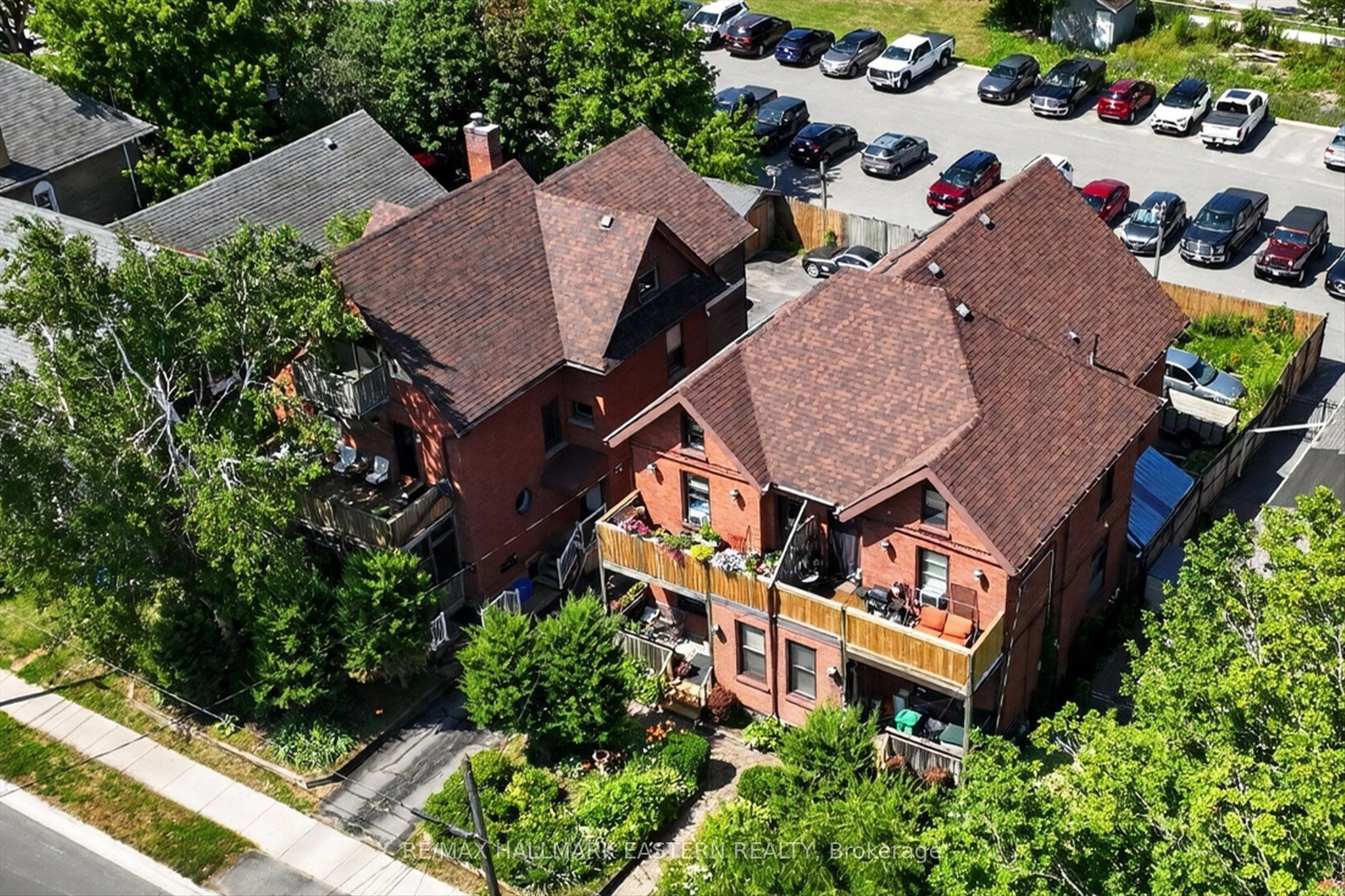 187 Aylmer Street N Property Photo 3