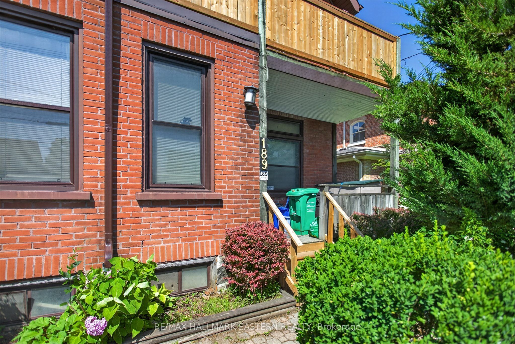 187 Aylmer Street N Property Photo 8