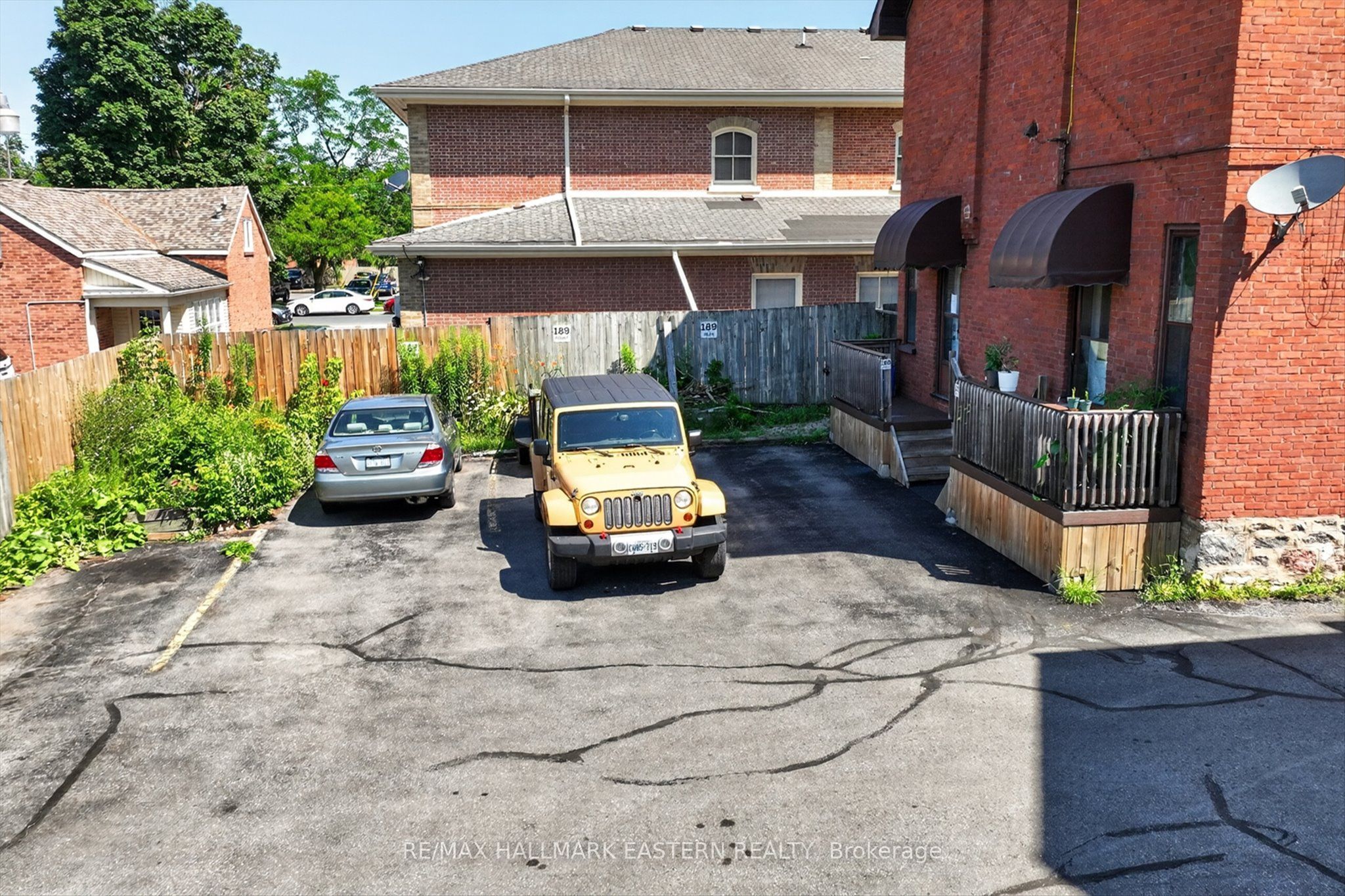 187 Aylmer Street N Property Photo 19