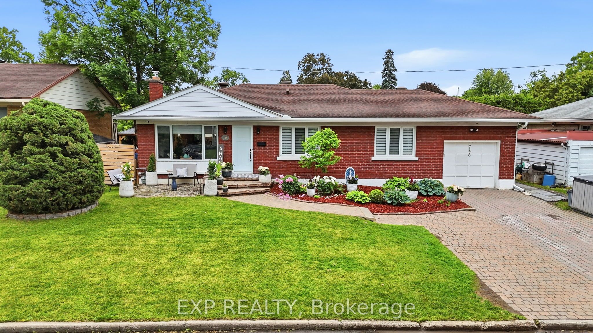 748 Weston Drive Property Photo 1