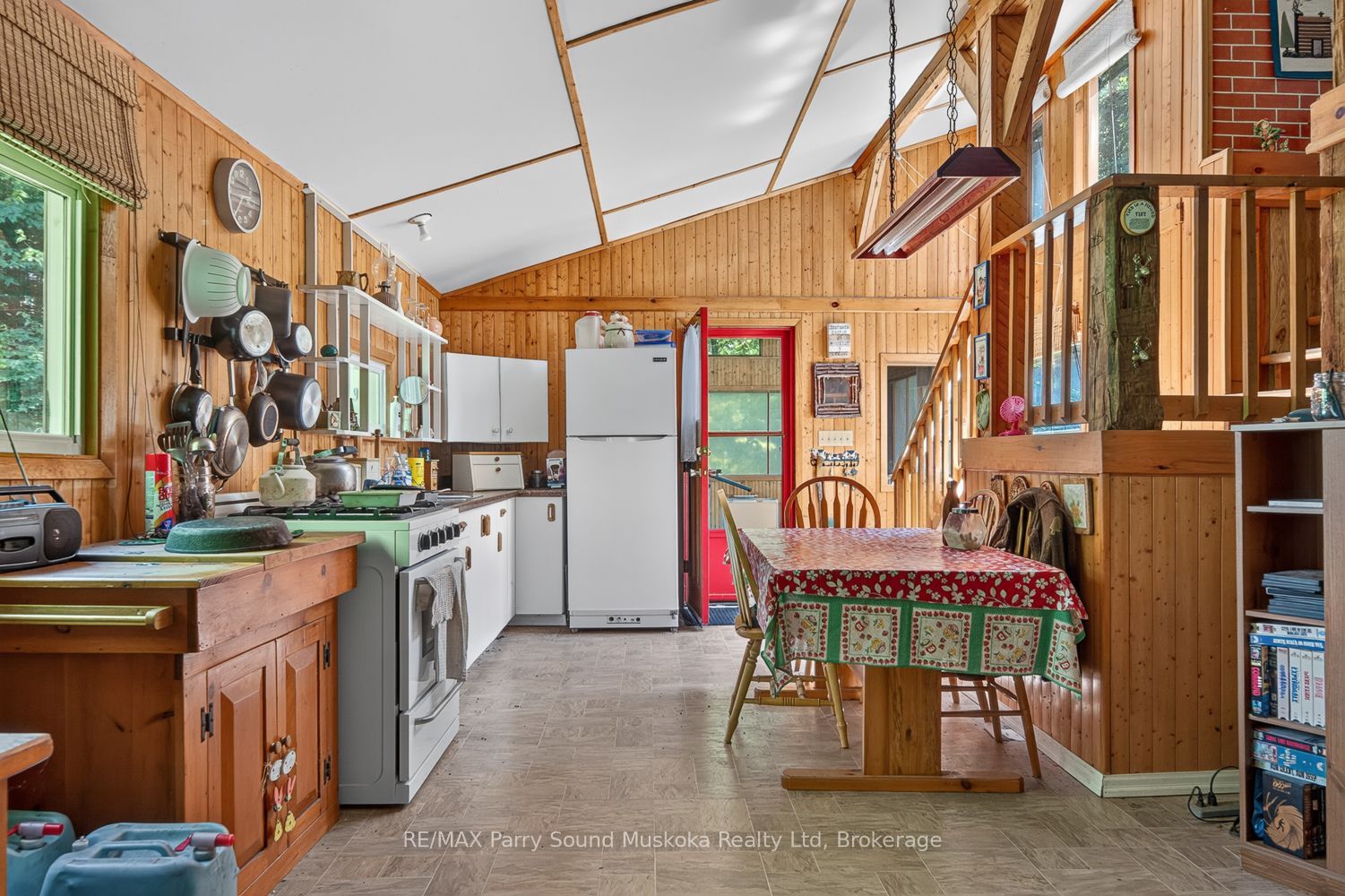32 Shady Maple Trail Property Photo 11