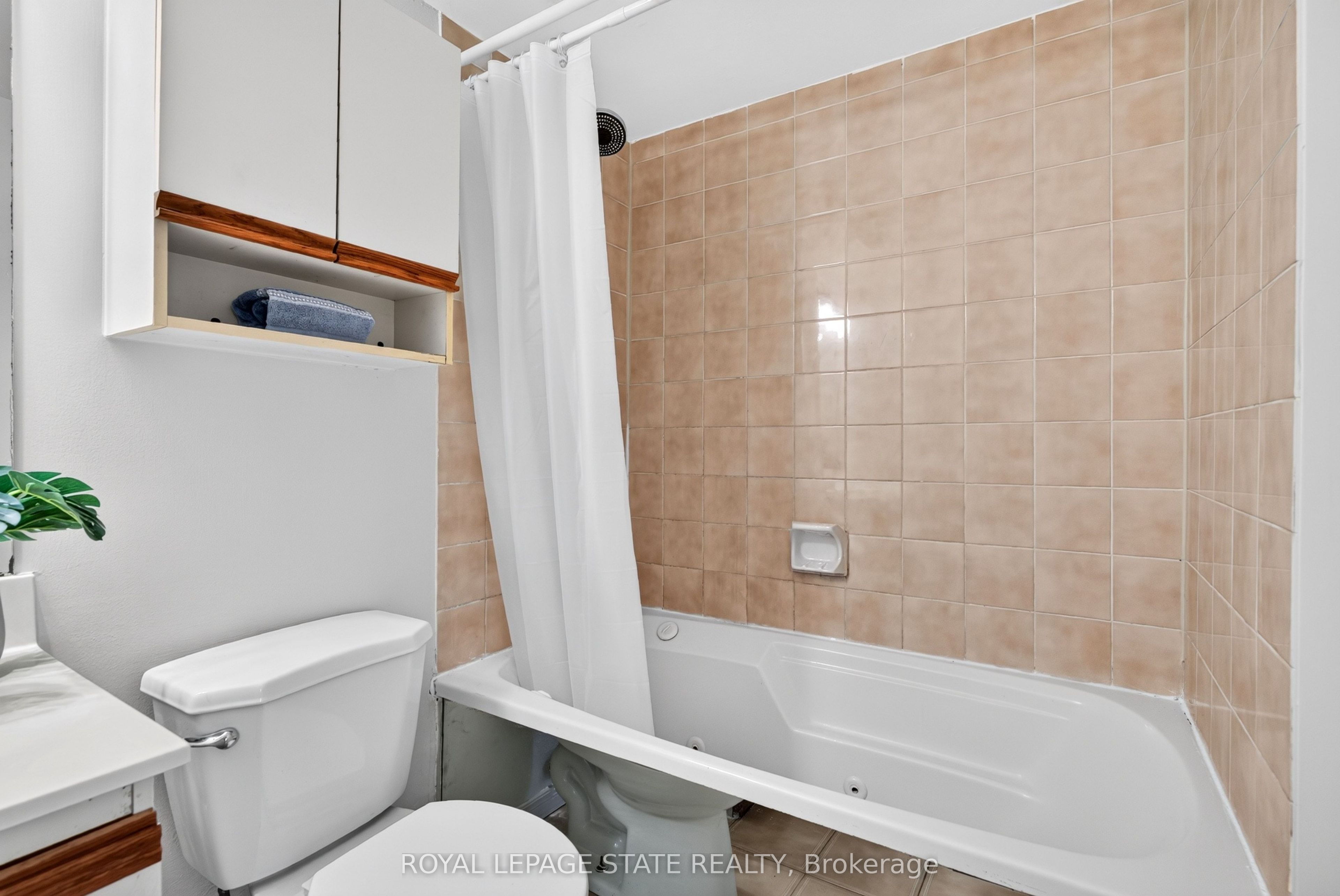 966 Queenston Road 203 Property Photo 25