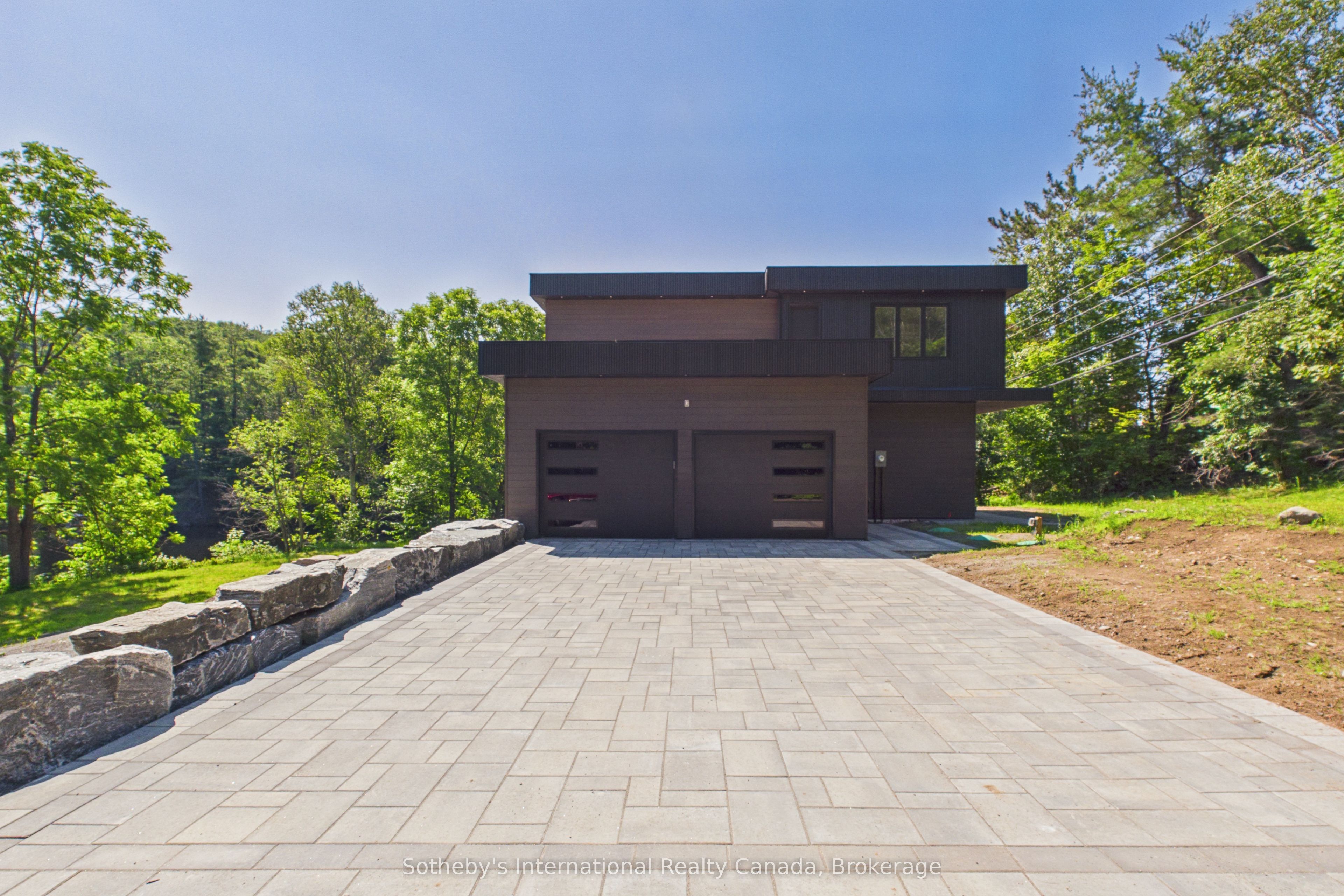 492 Brunel Road Property Photo 1