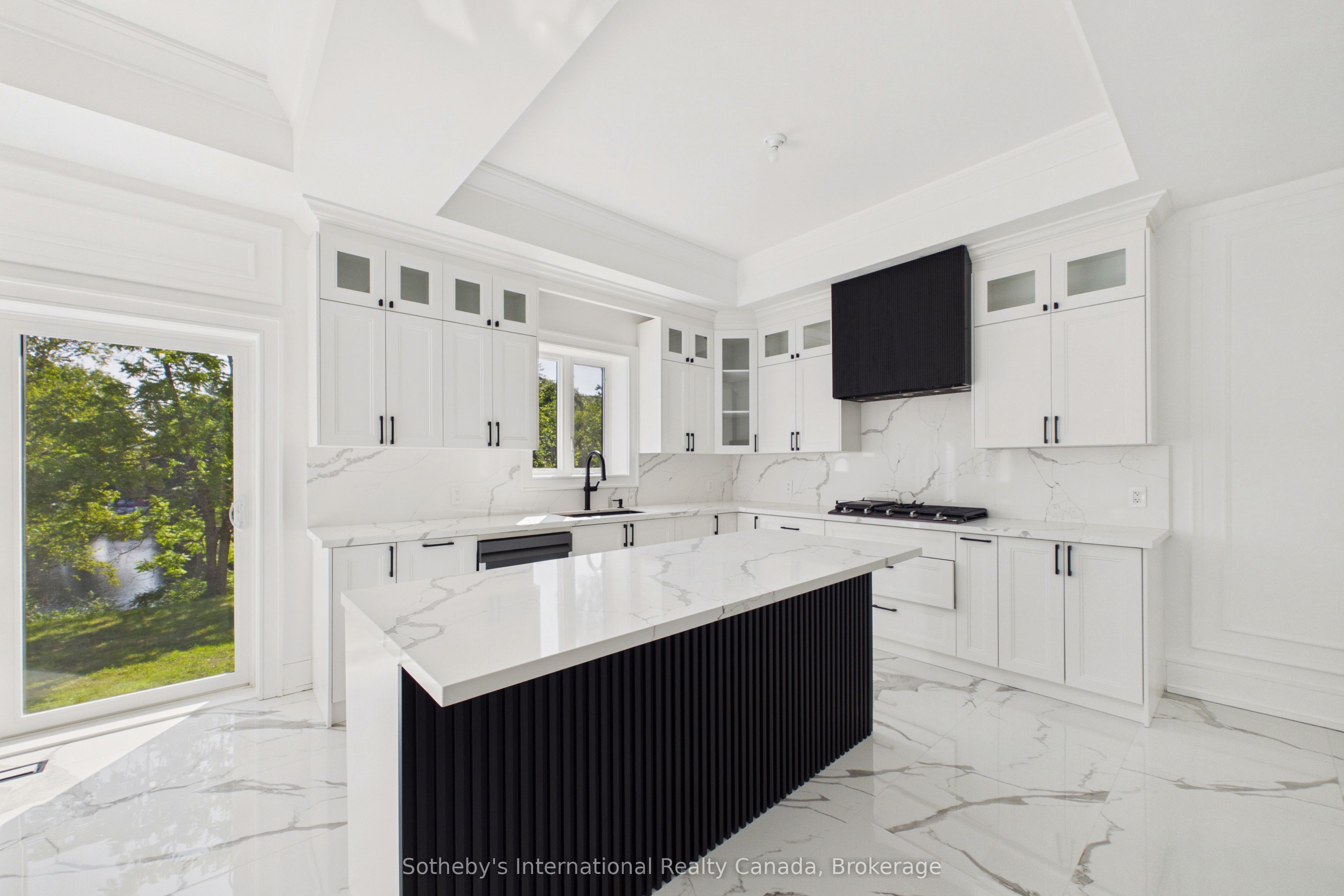 492 Brunel Road Property Photo 16