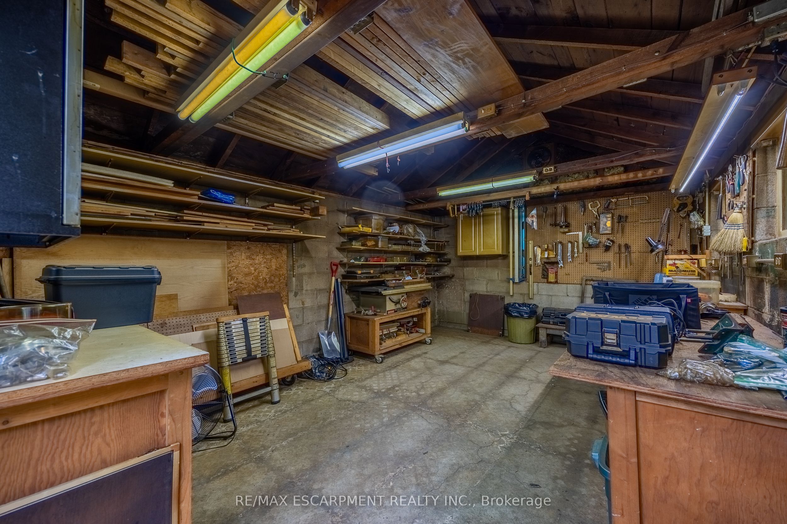 2312 Front Road Property Photo 35