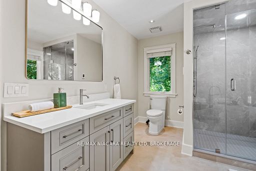 429 Ridge Road E Property Photo 40