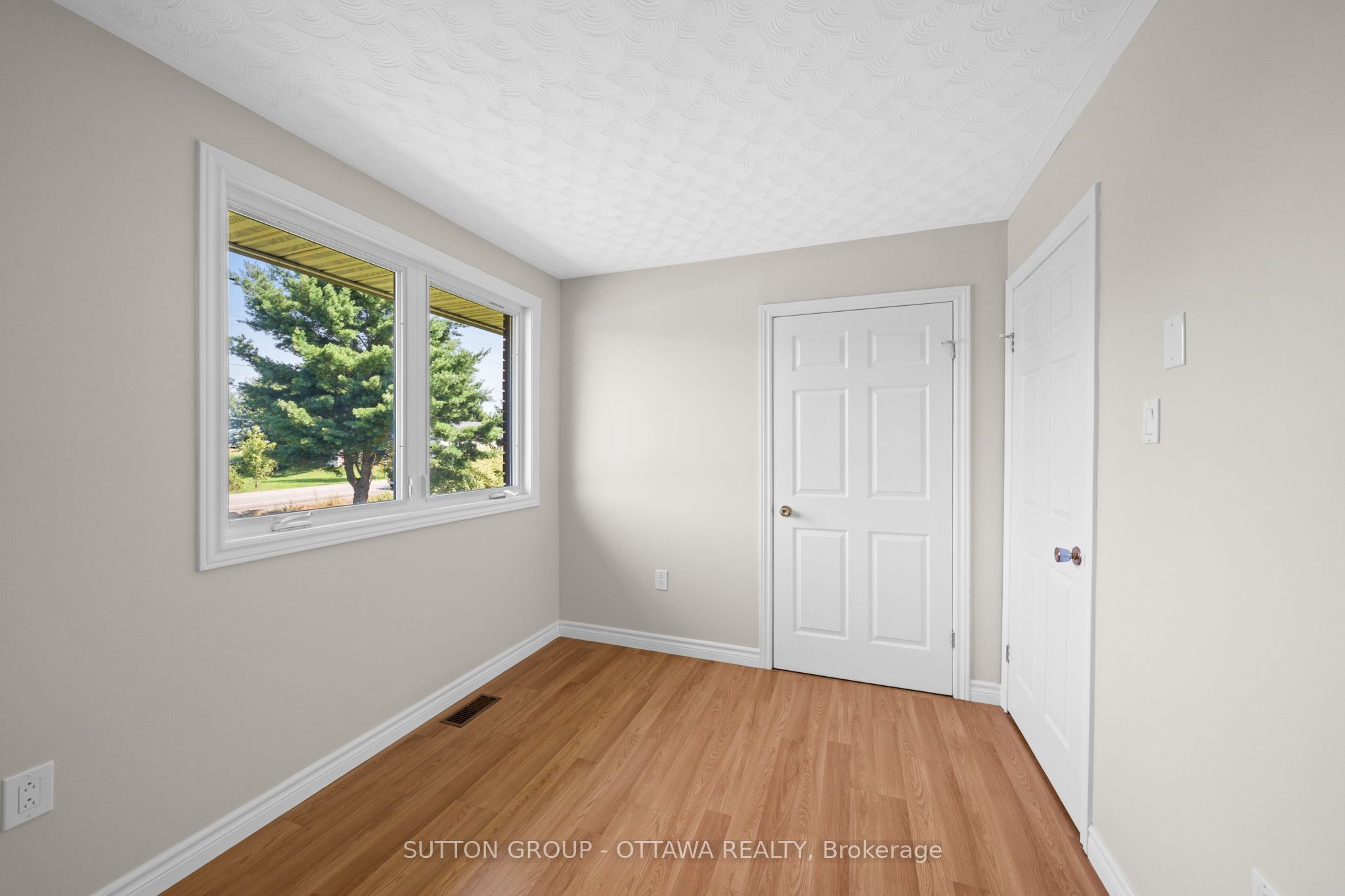 77 Main Street Property Photo 19