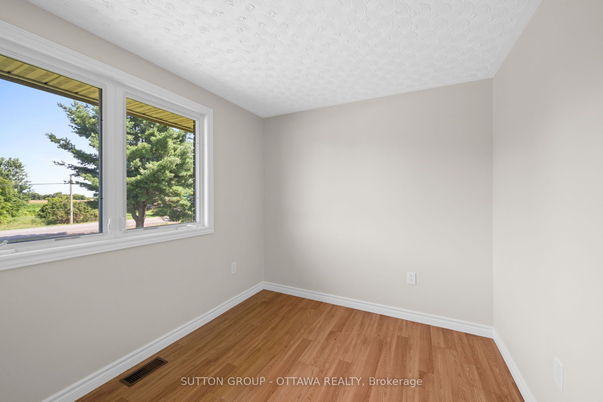 77 Main Street Property Photo 20