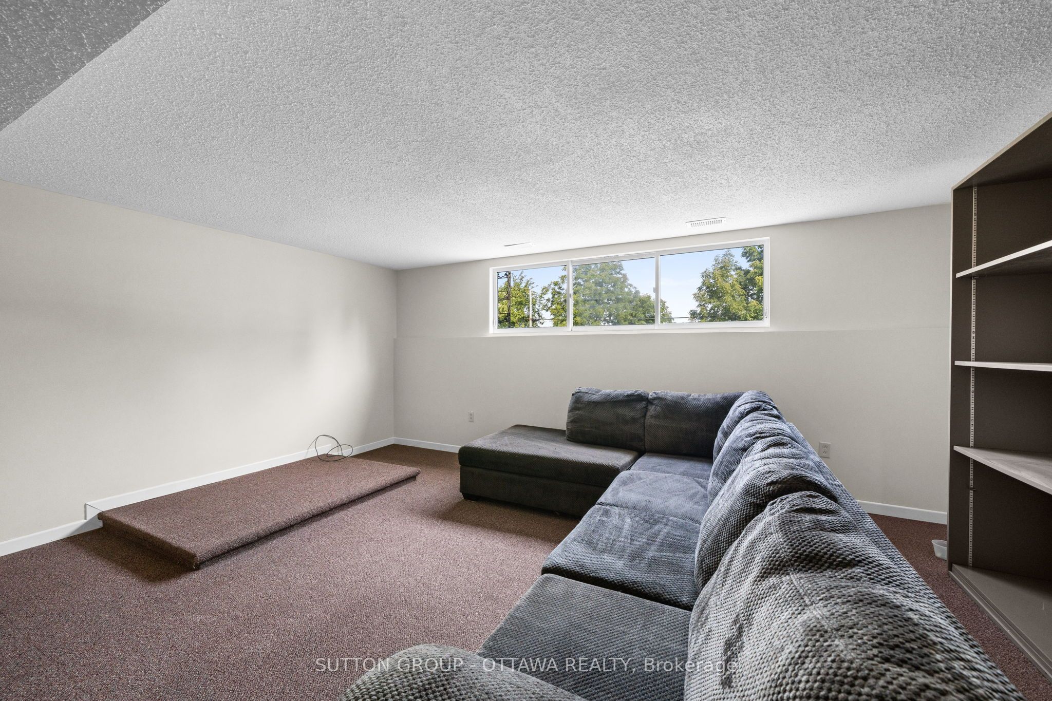 77 Main Street Property Photo 28