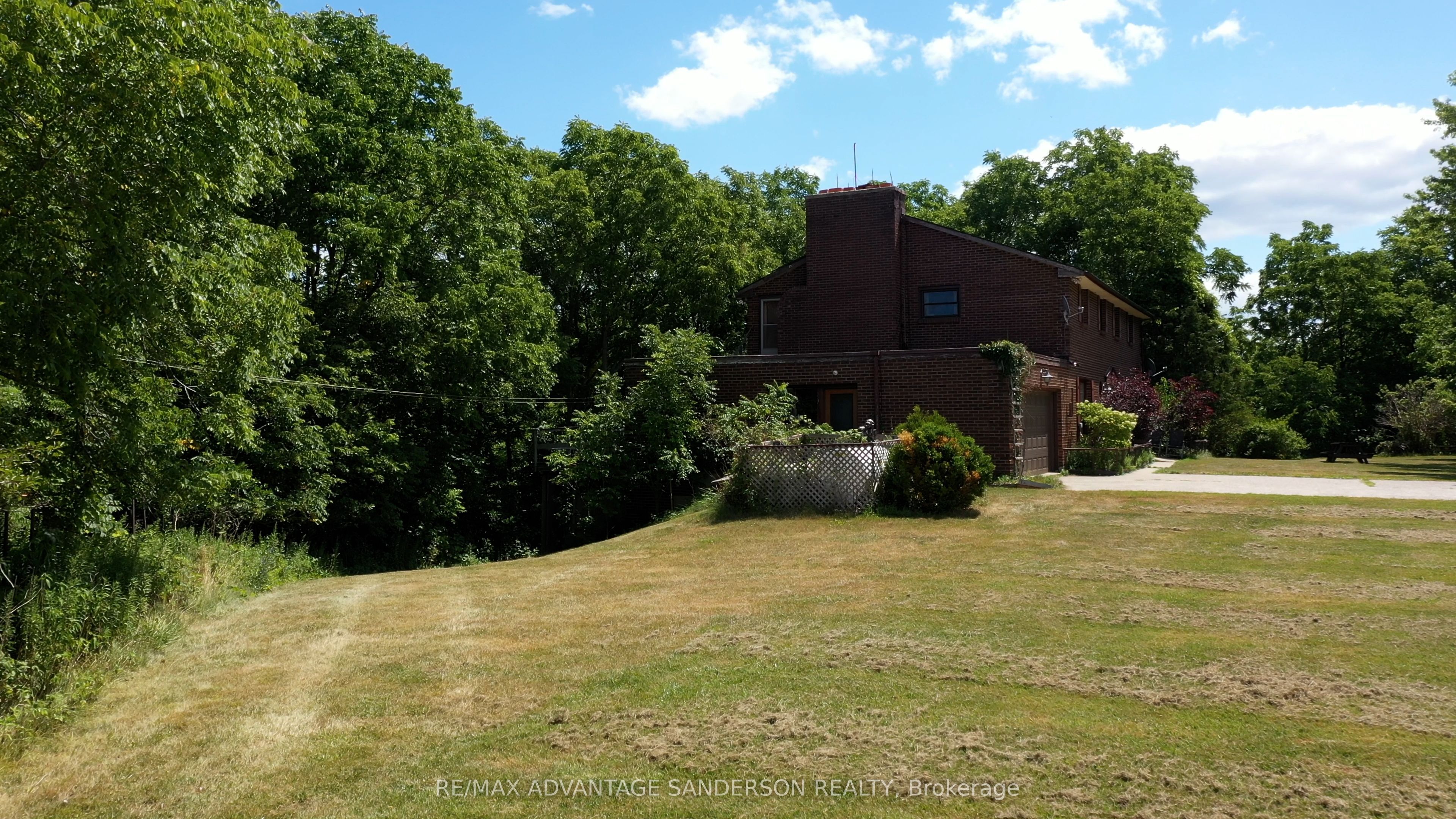 1502 Winter Drive Property Photo 12
