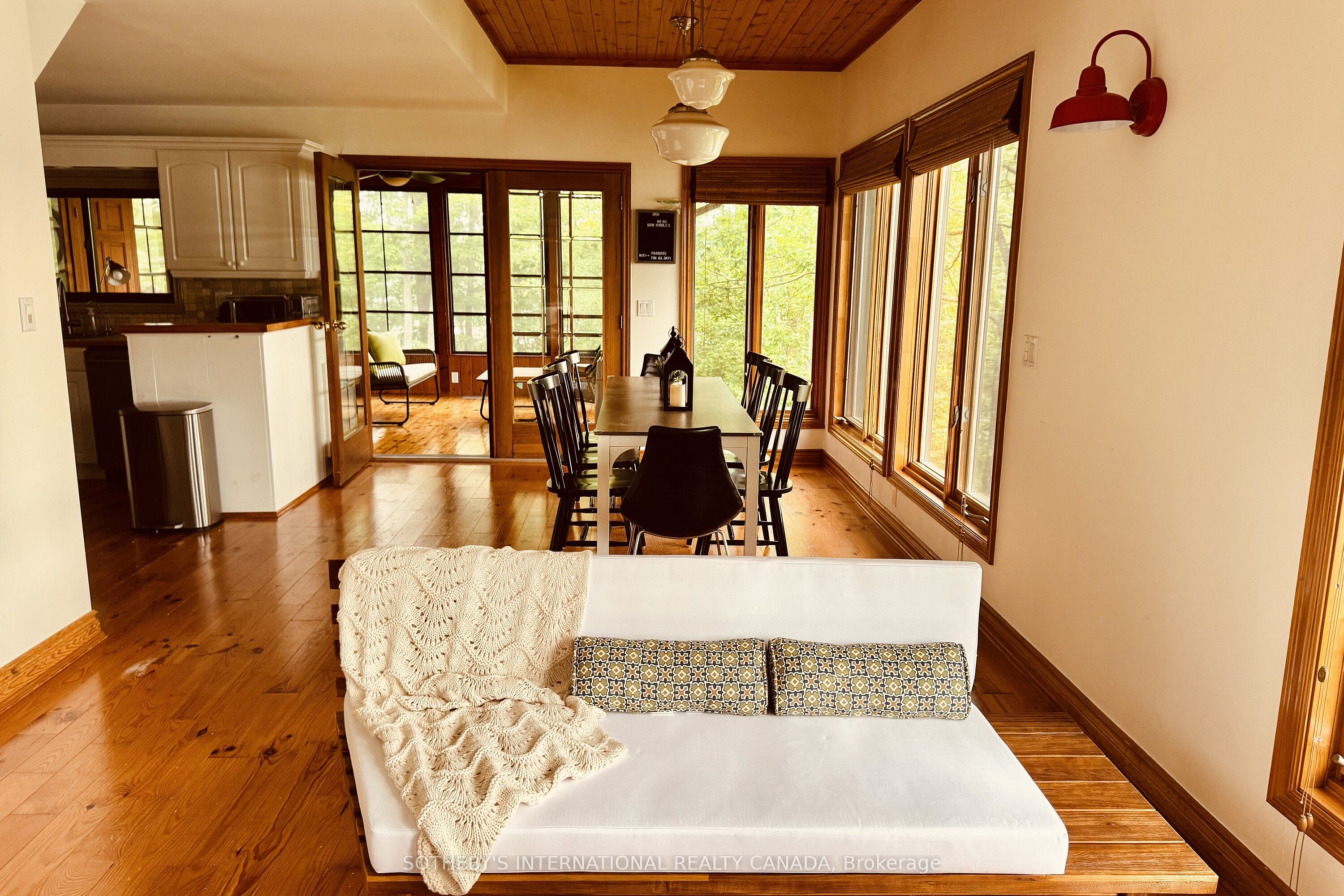 1074 Cooks Road Property Photo 13