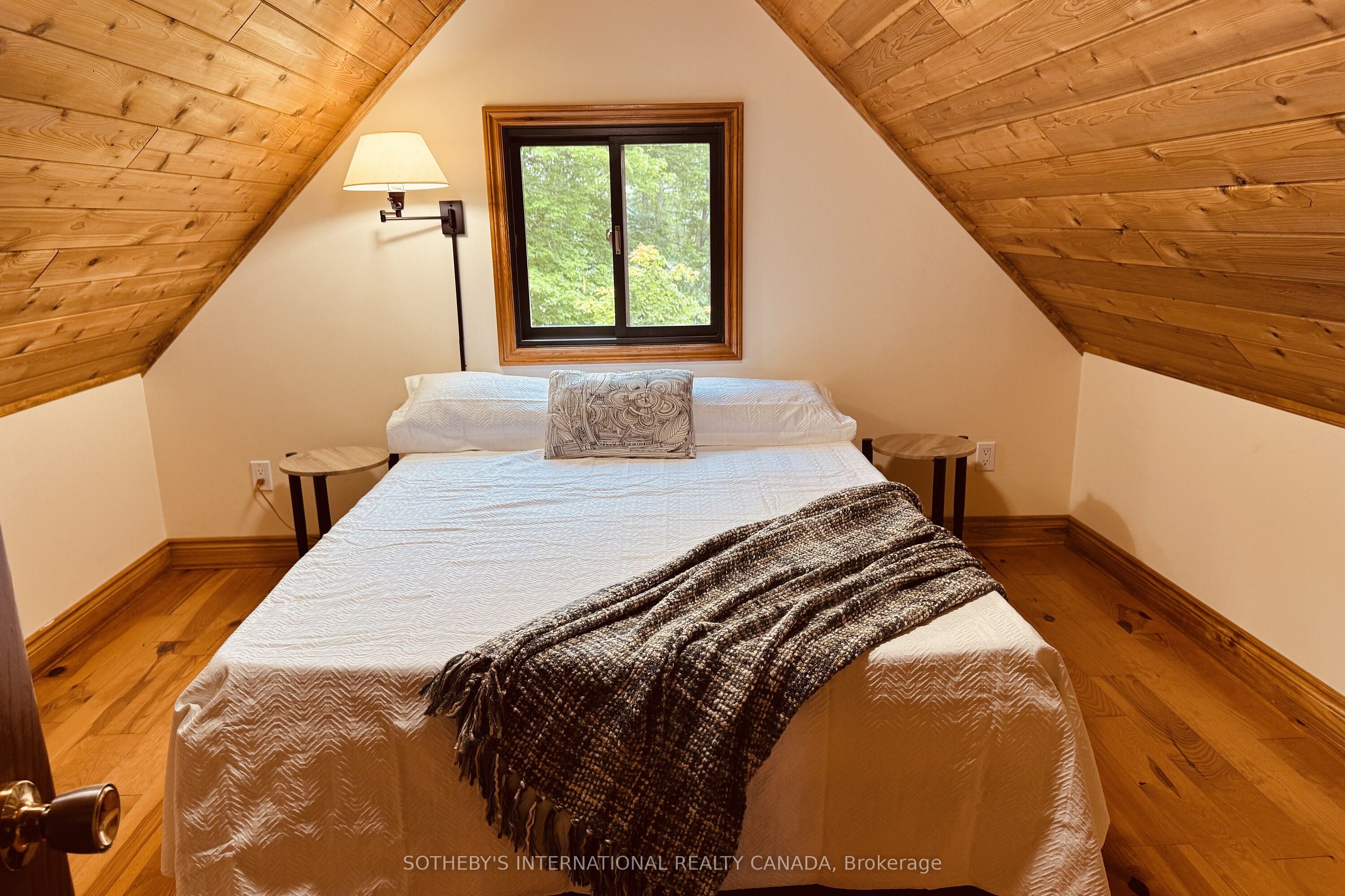 1074 Cooks Road Property Photo 18