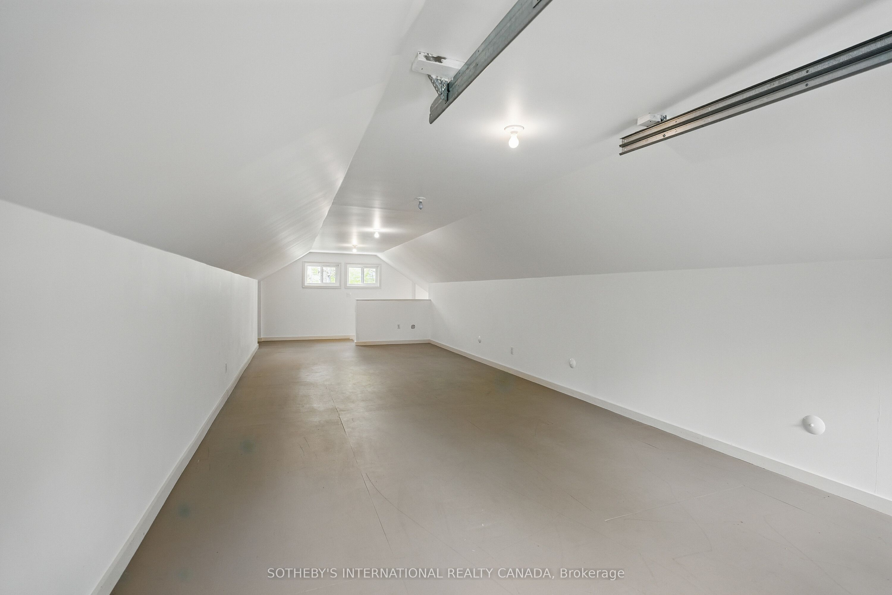 1074 Cooks Road Property Photo 23