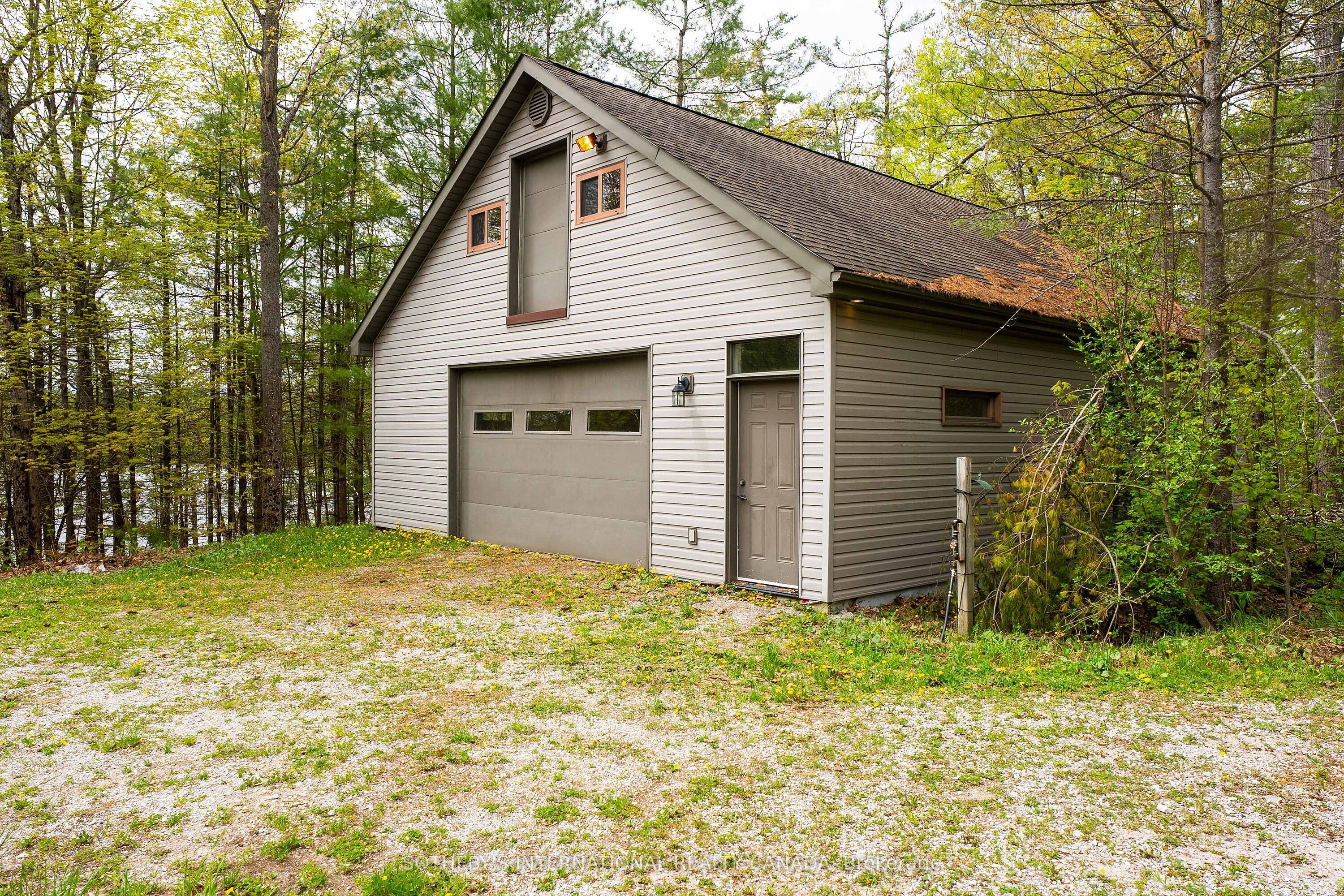 1074 Cooks Road Property Photo 29