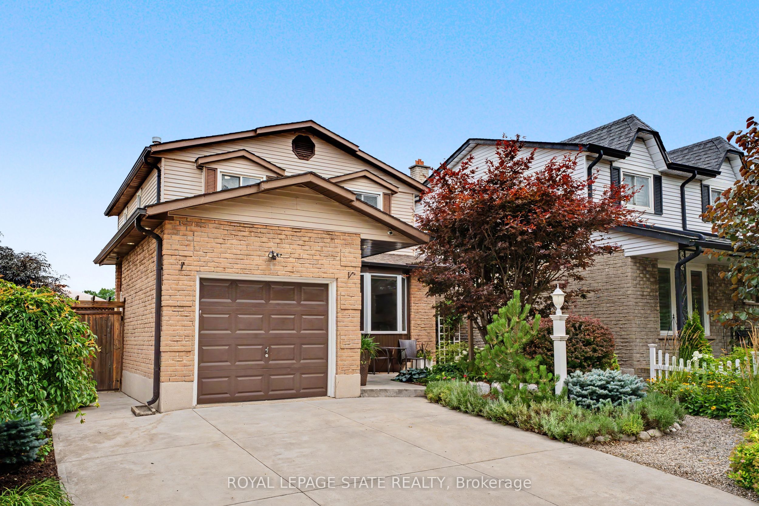 103 Glenashton Drive Property Photo 1