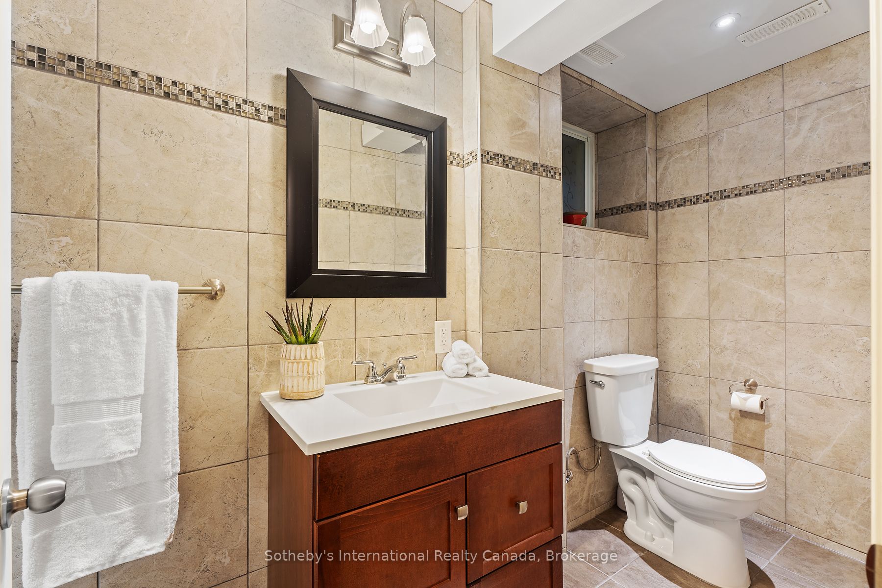 1111 Maplehurst Drive Property Photo 32