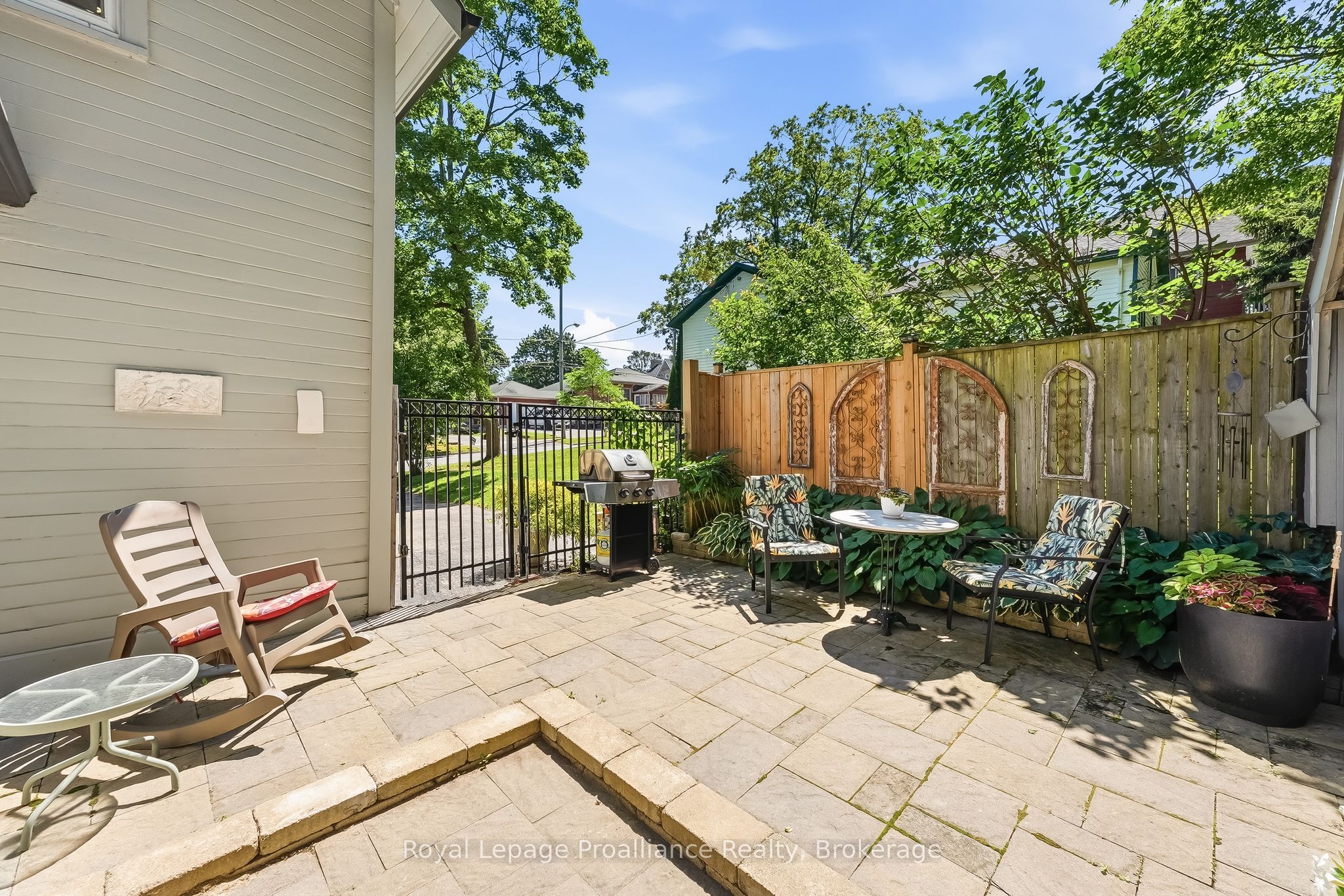 52 Bramley Street S Property Photo 44
