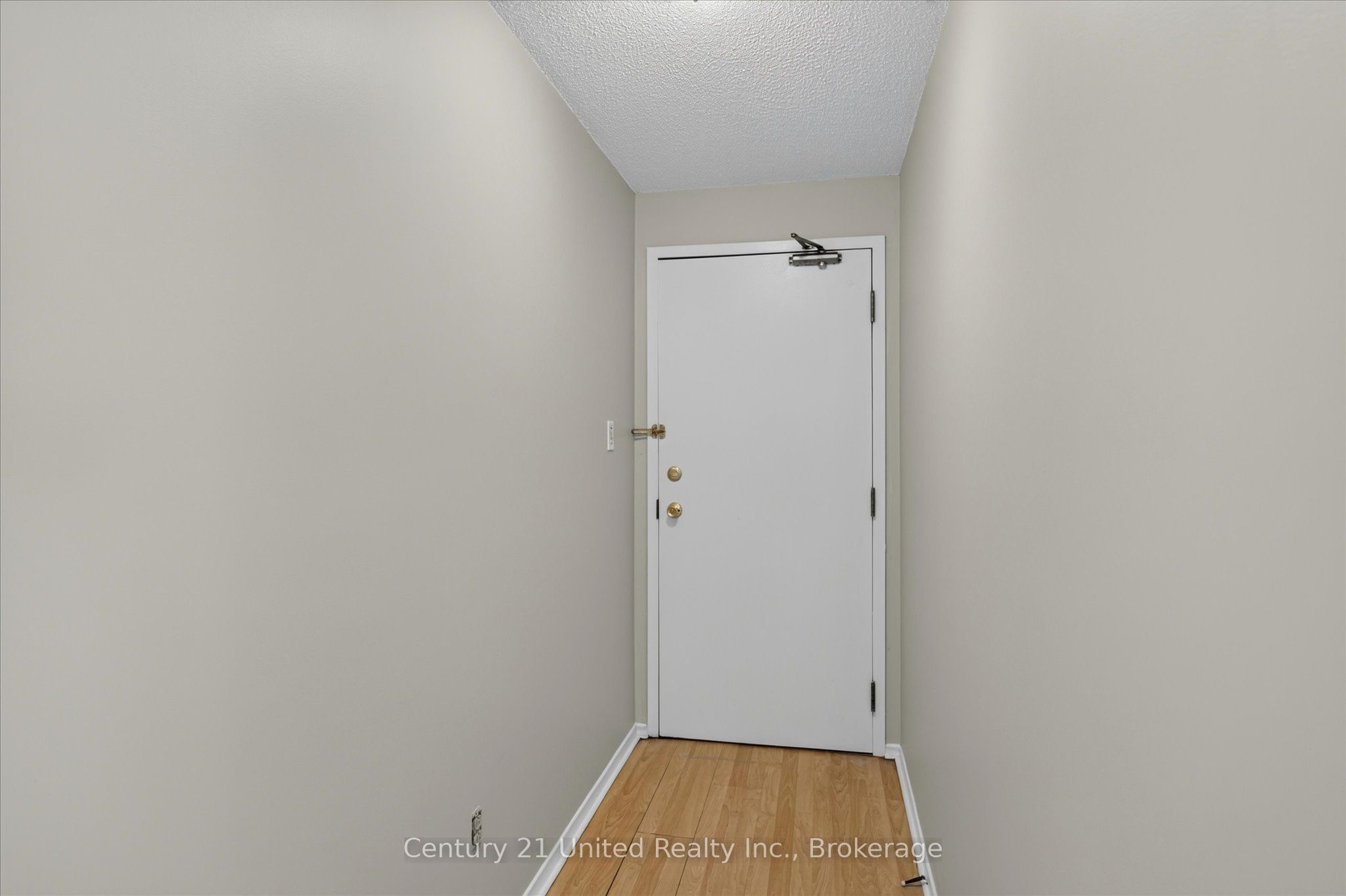 136 Ware Street 201 Property Photo 7