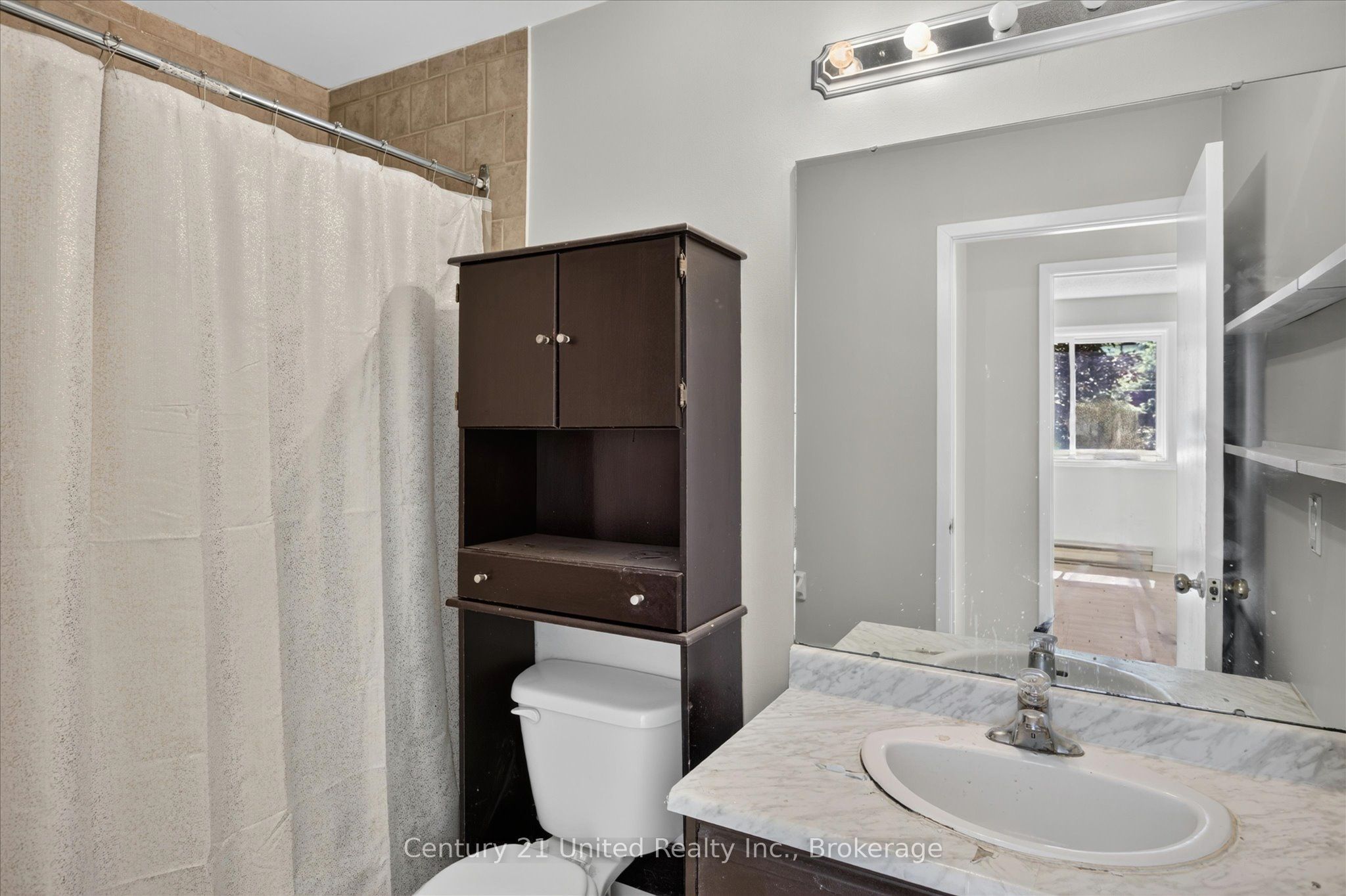 136 Ware Street 201 Property Photo 25