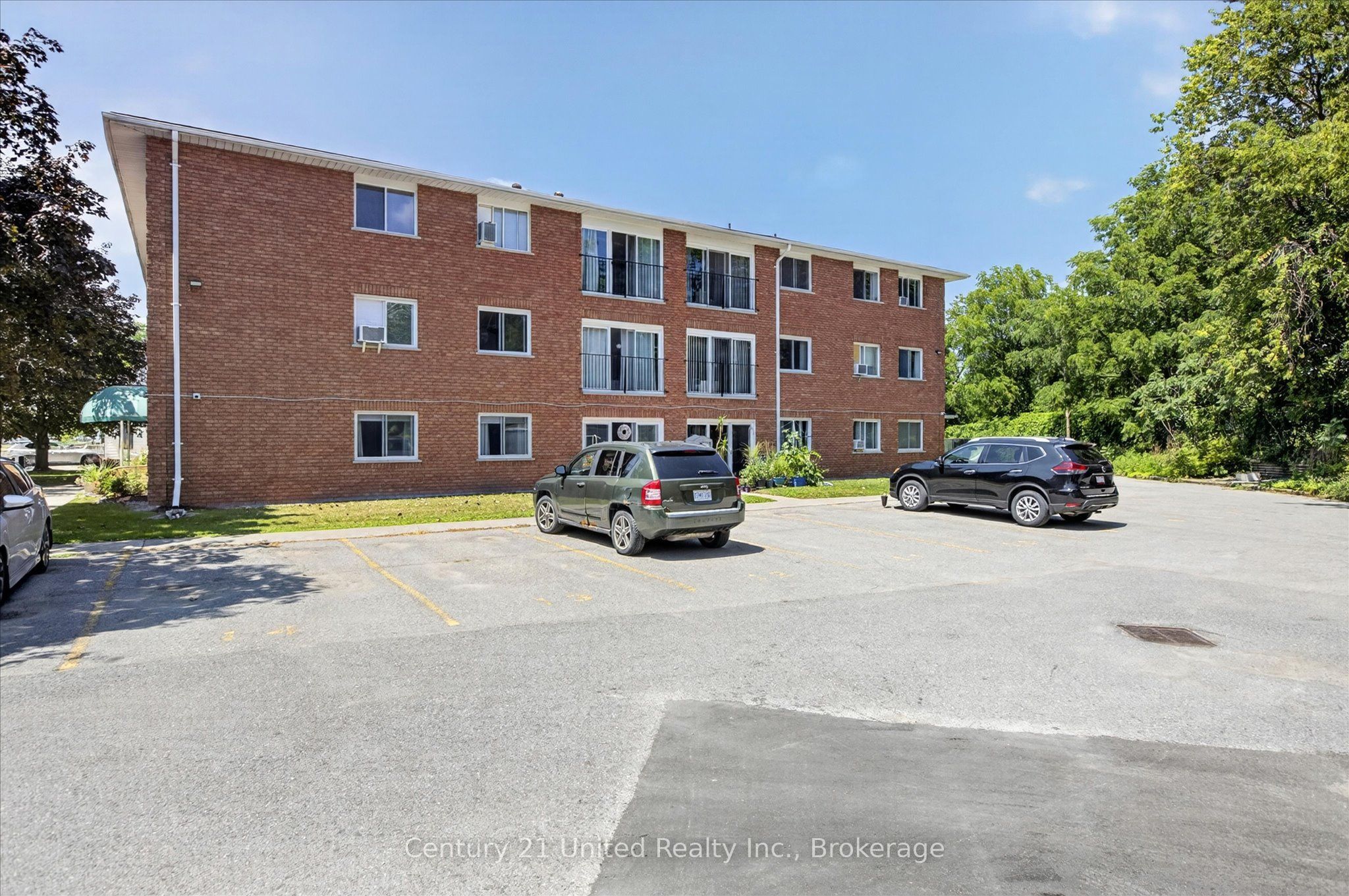 136 Ware Street 201 Property Photo 35