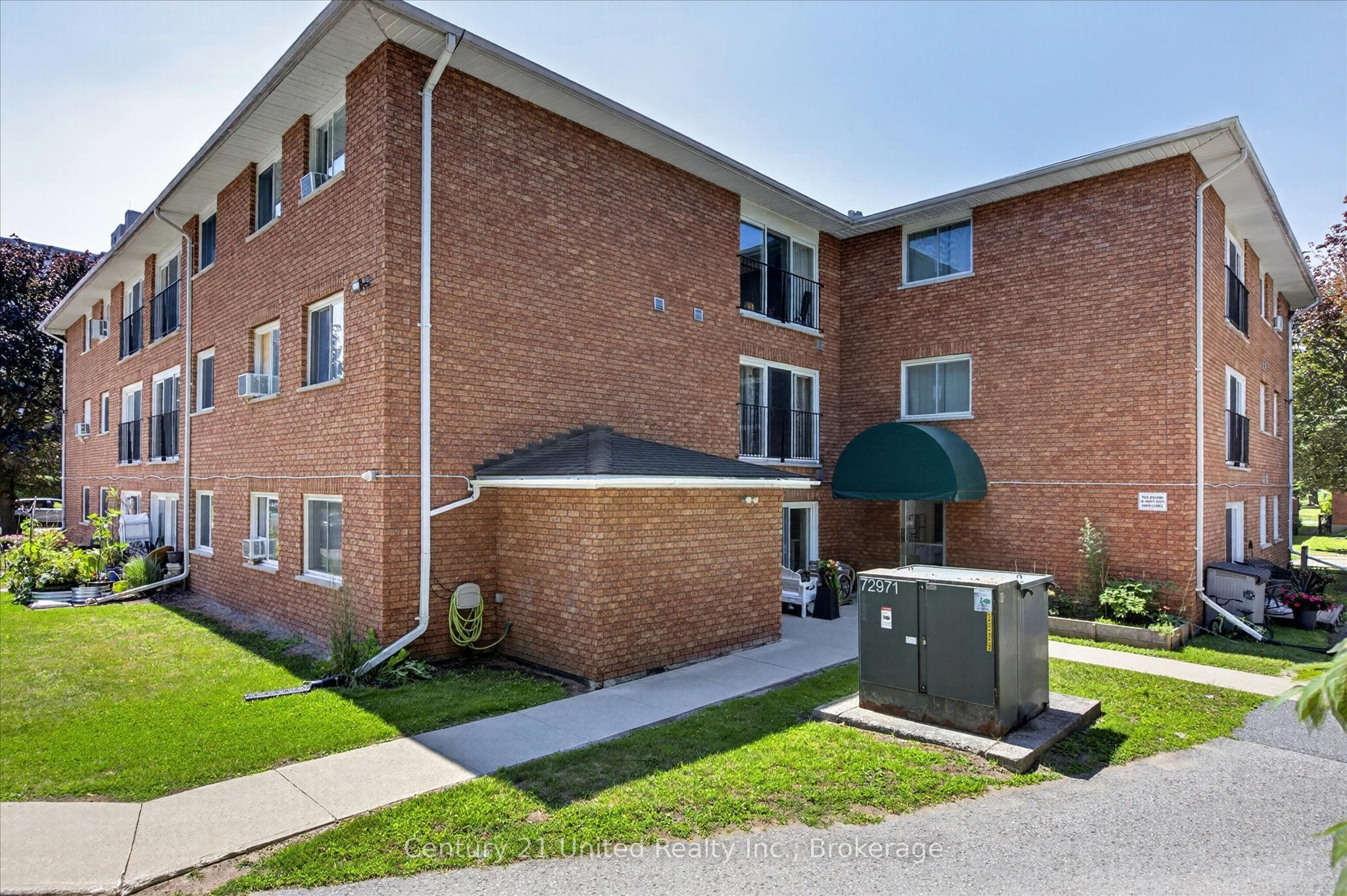 136 Ware Street 201 Property Photo 37