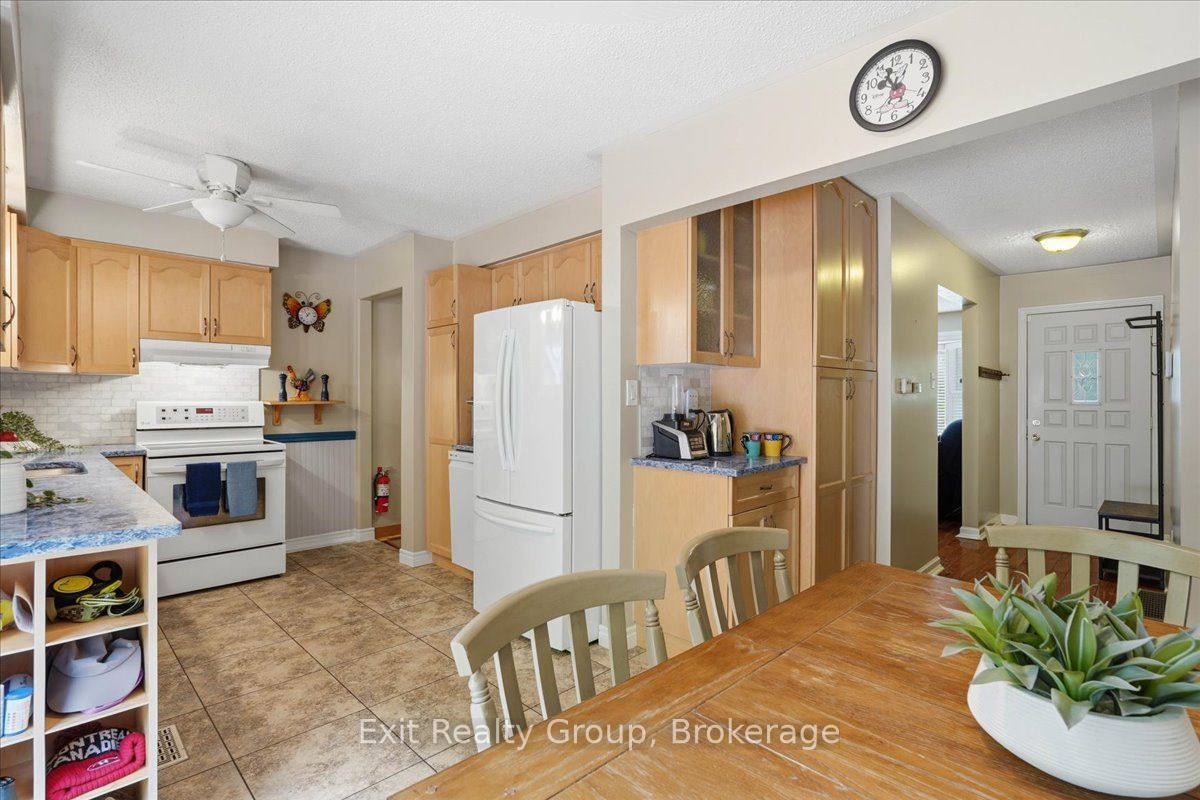 427 Townsend Road Property Photo 10