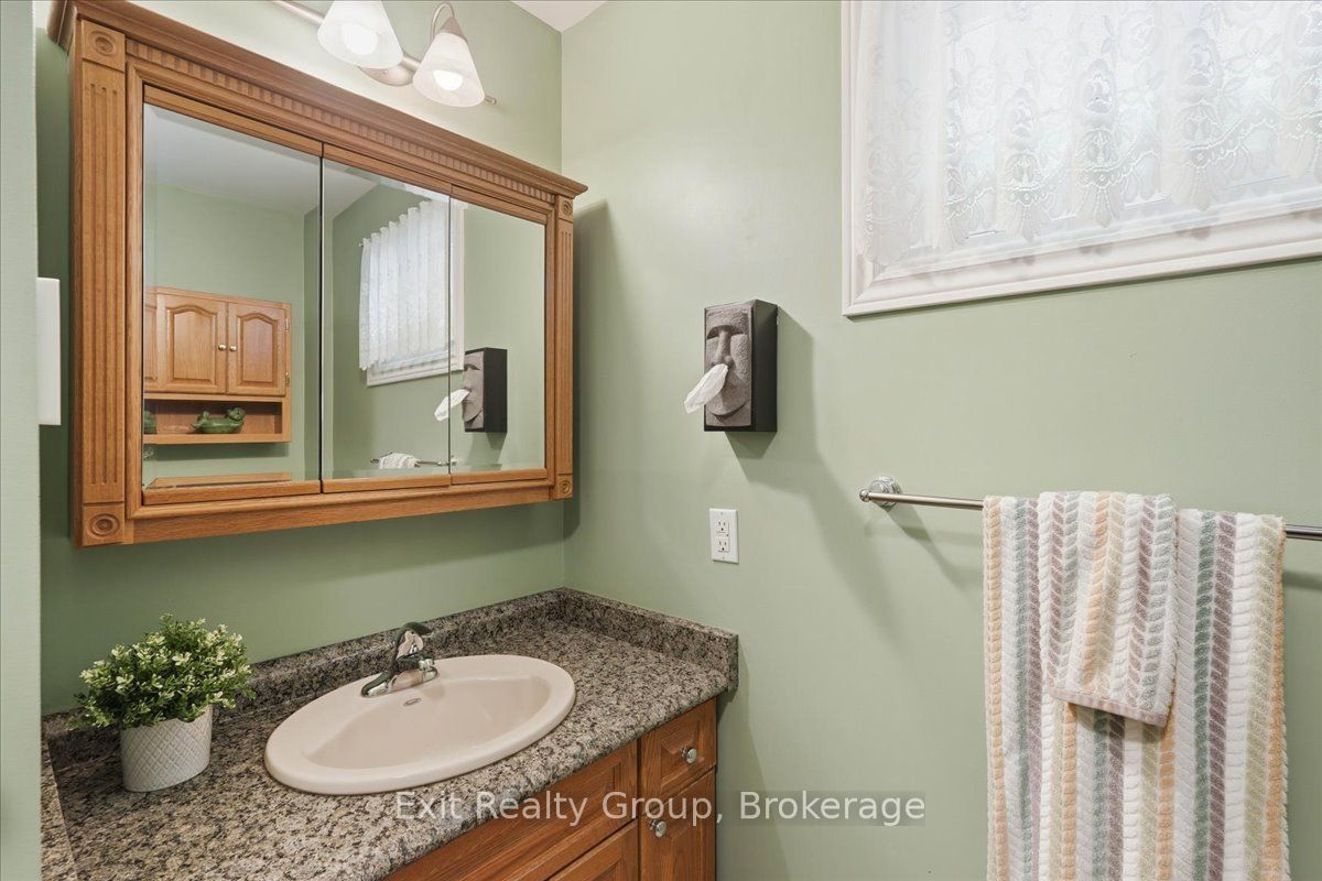 427 Townsend Road Property Photo 16