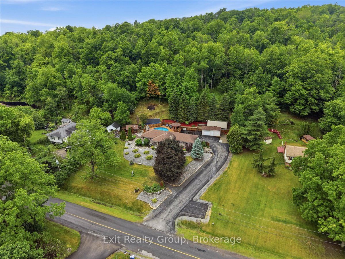 427 Townsend Road Property Photo 42