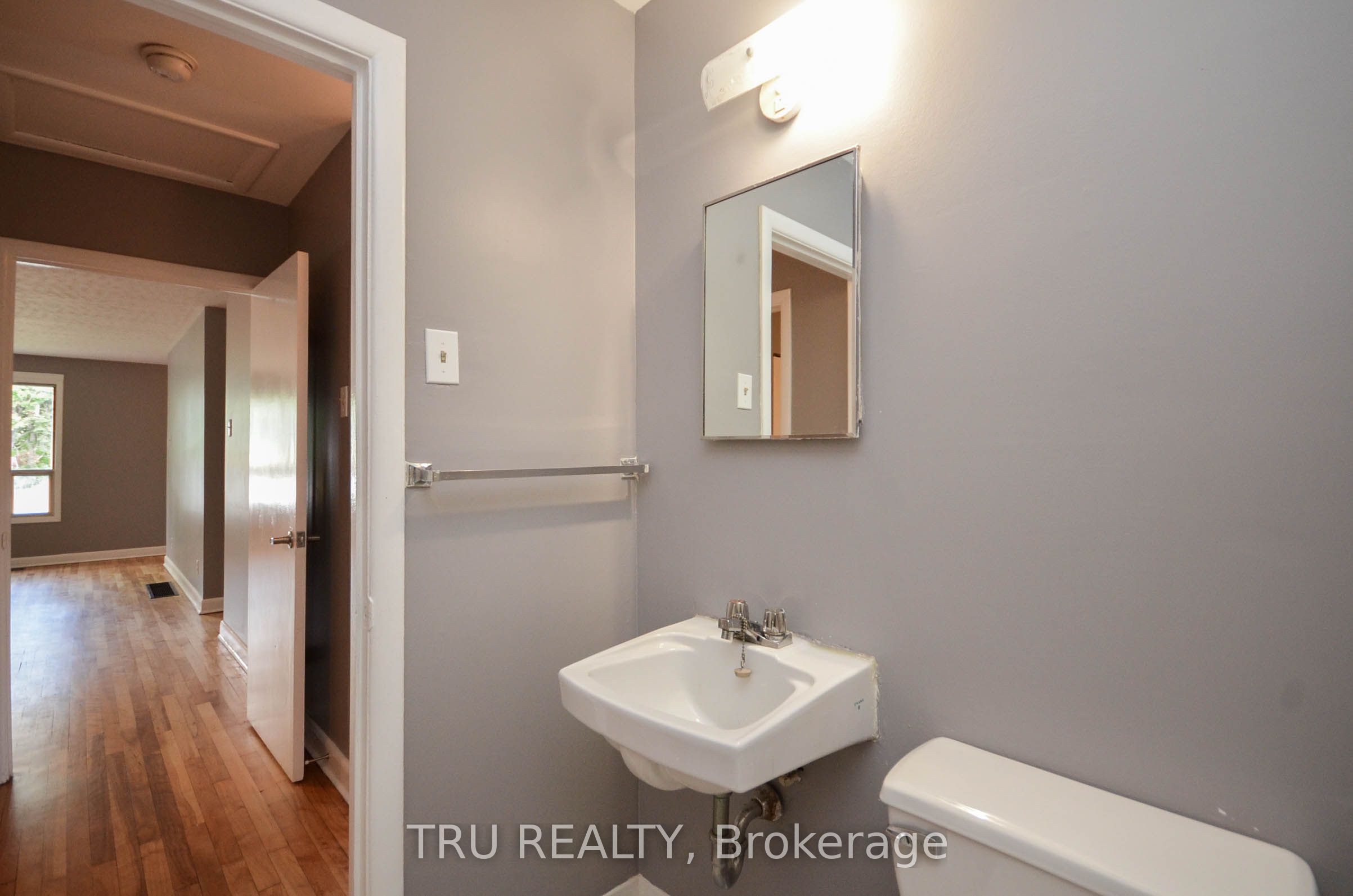 2428 Iris Street A Property Photo 10