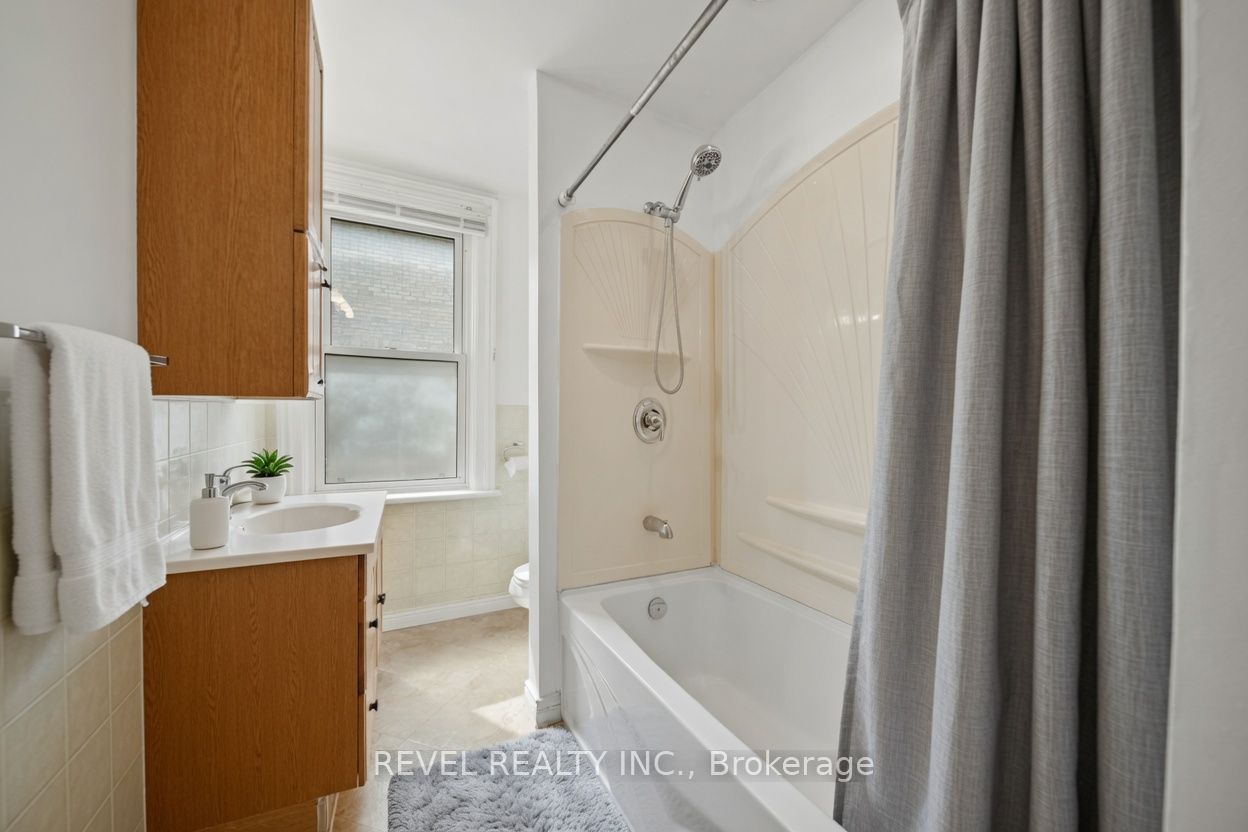 7 Maple Street Property Photo 14