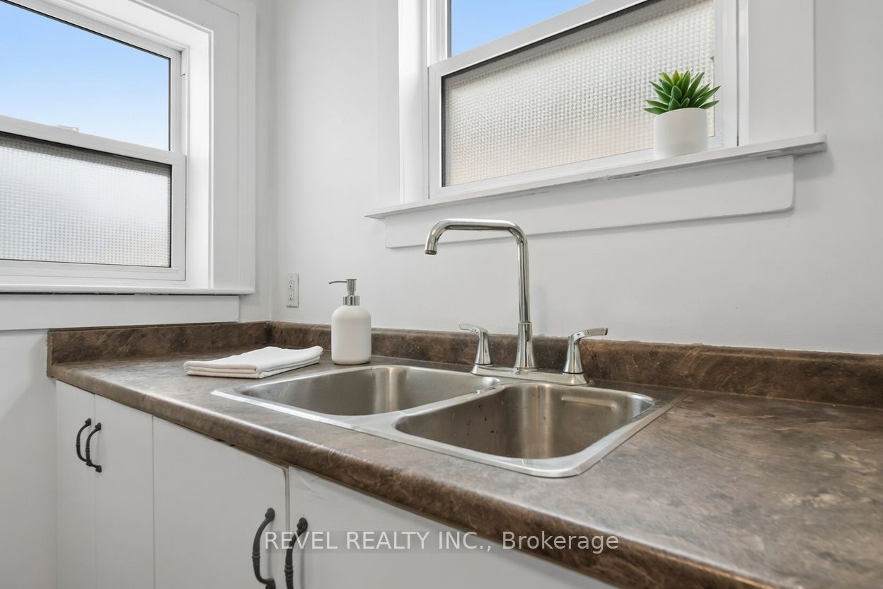 7 Maple Street Property Photo 19