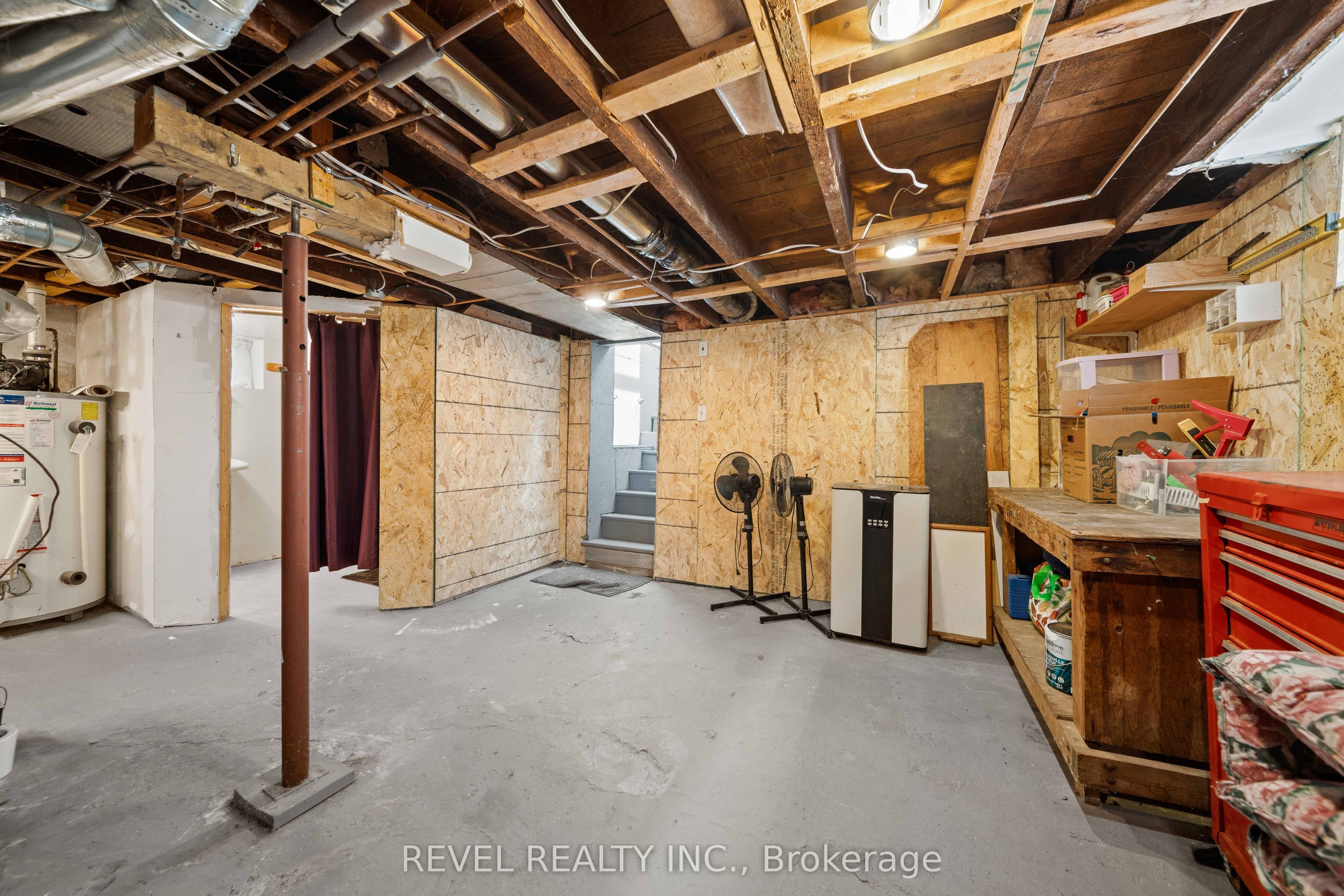 7 Maple Street Property Photo 25