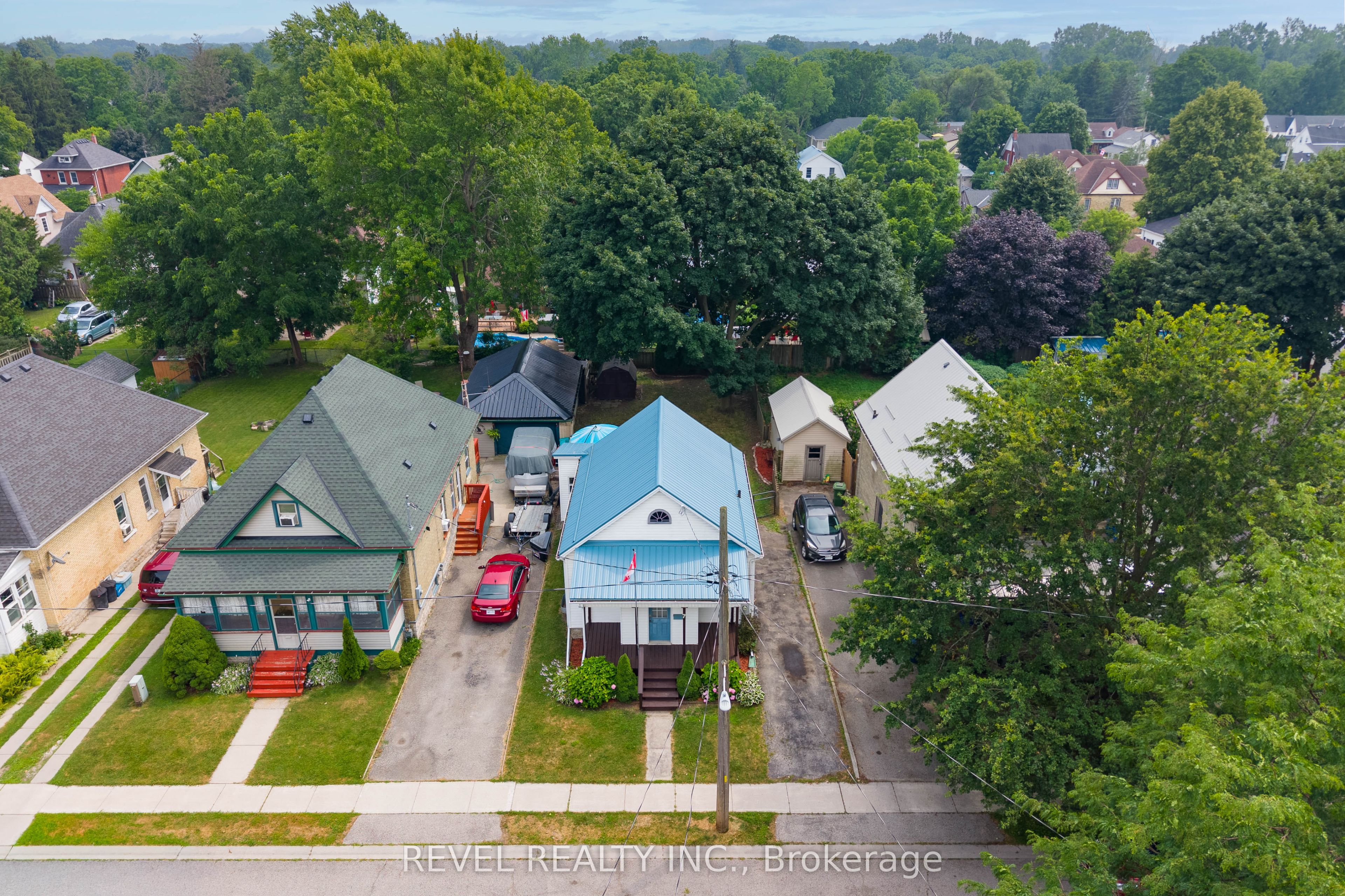 7 Maple Street Property Photo 28