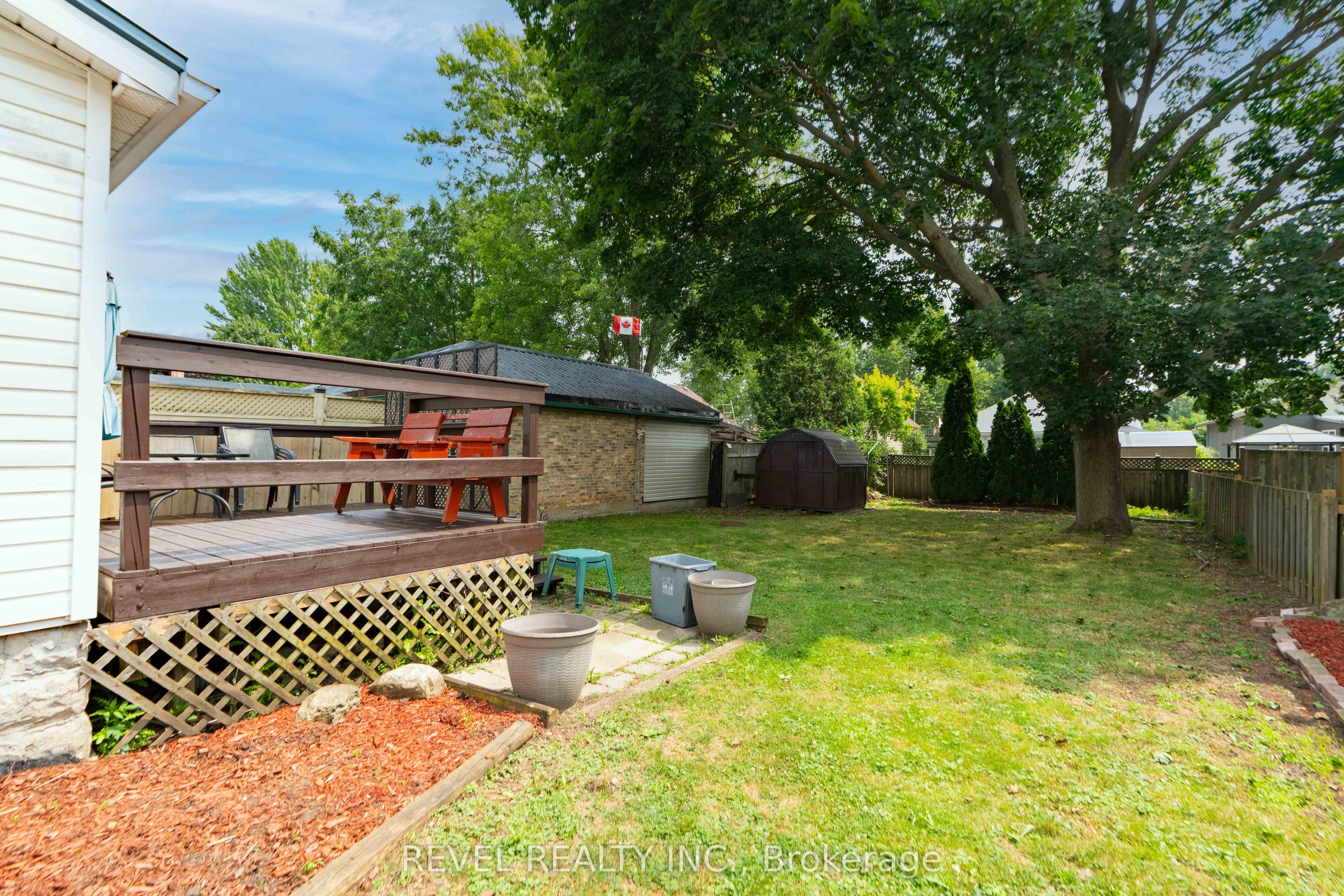 7 Maple Street Property Photo 32