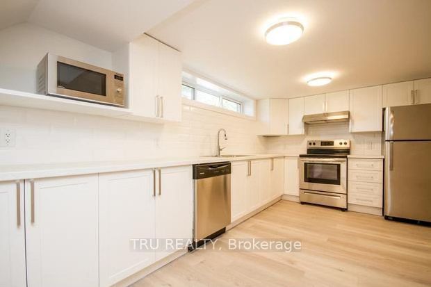2430 Iris Street B Property Photo 7