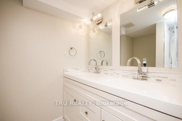 2430 Iris Street B Property Photo 15
