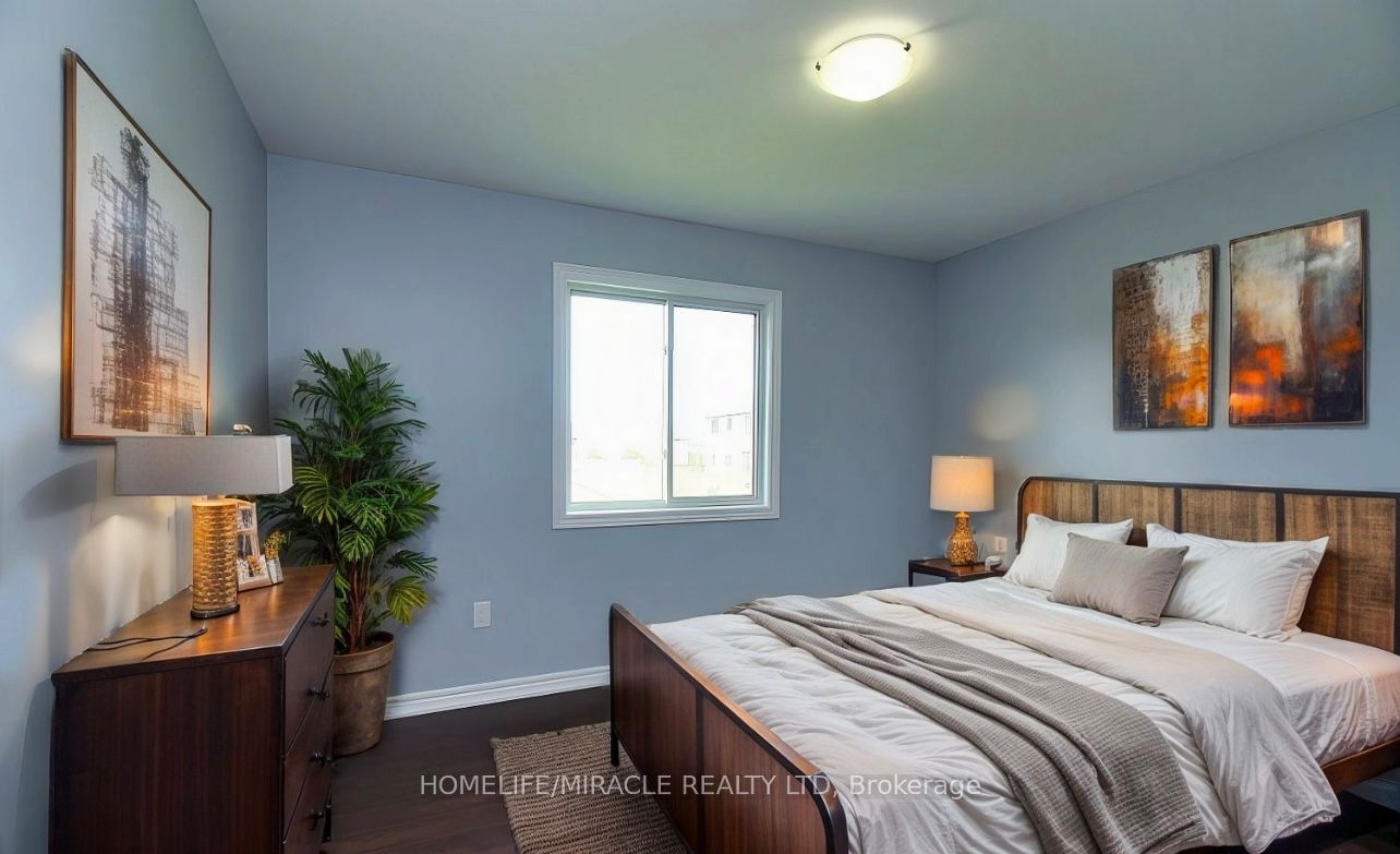 7733 Oldfield Road Upper Property Photo 4