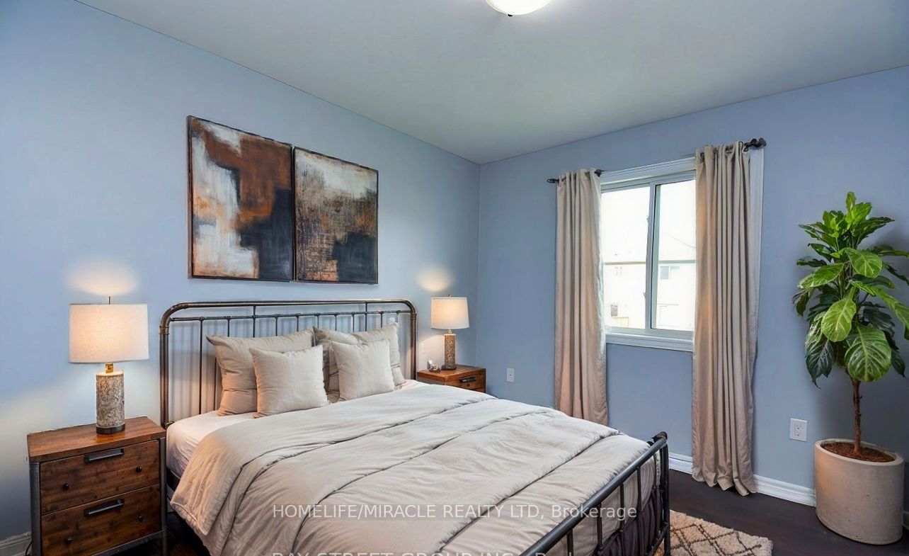 7733 Oldfield Road Upper Property Photo 8