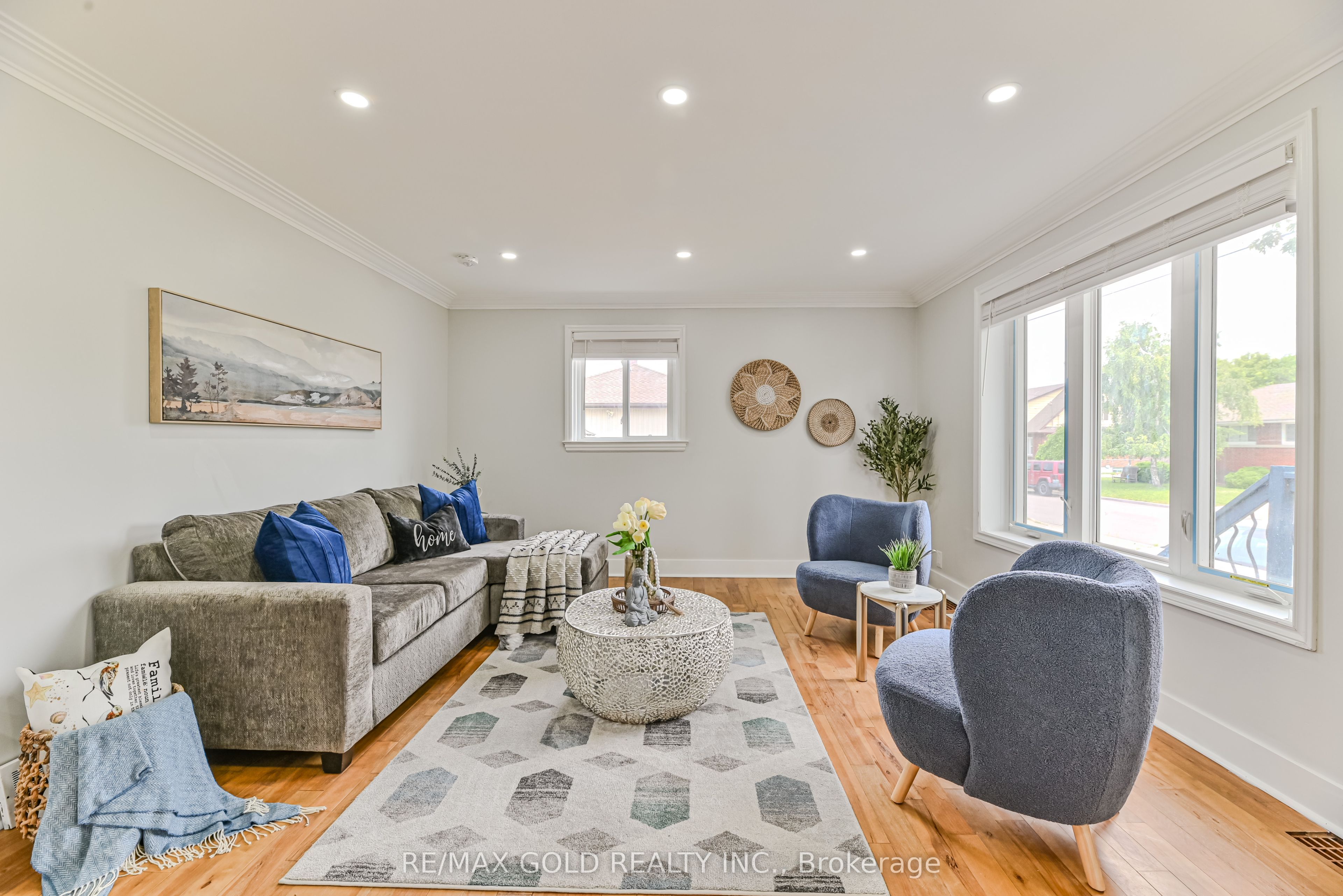 3 Myrtle Avenue S Property Photo 6
