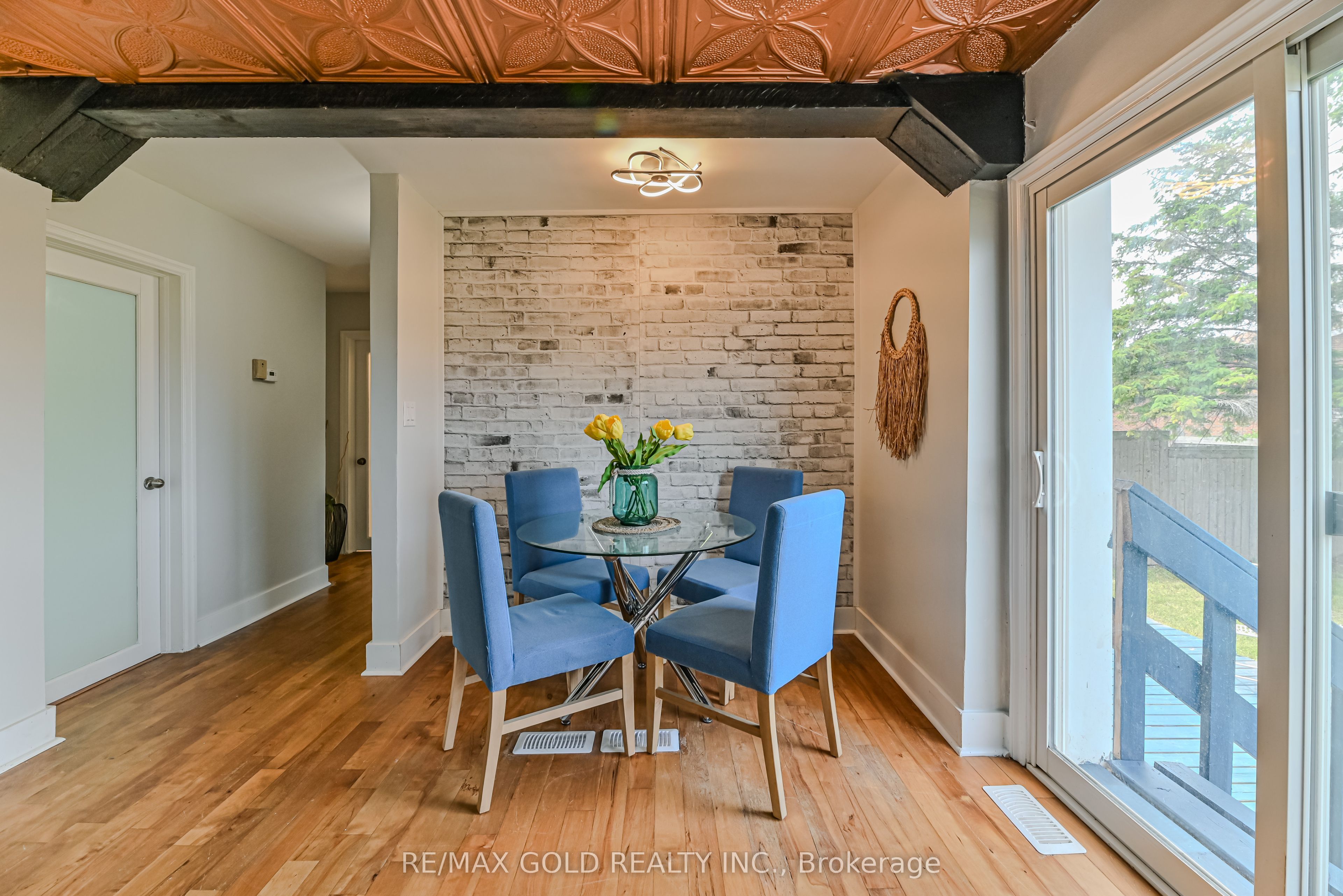 3 Myrtle Avenue S Property Photo 10